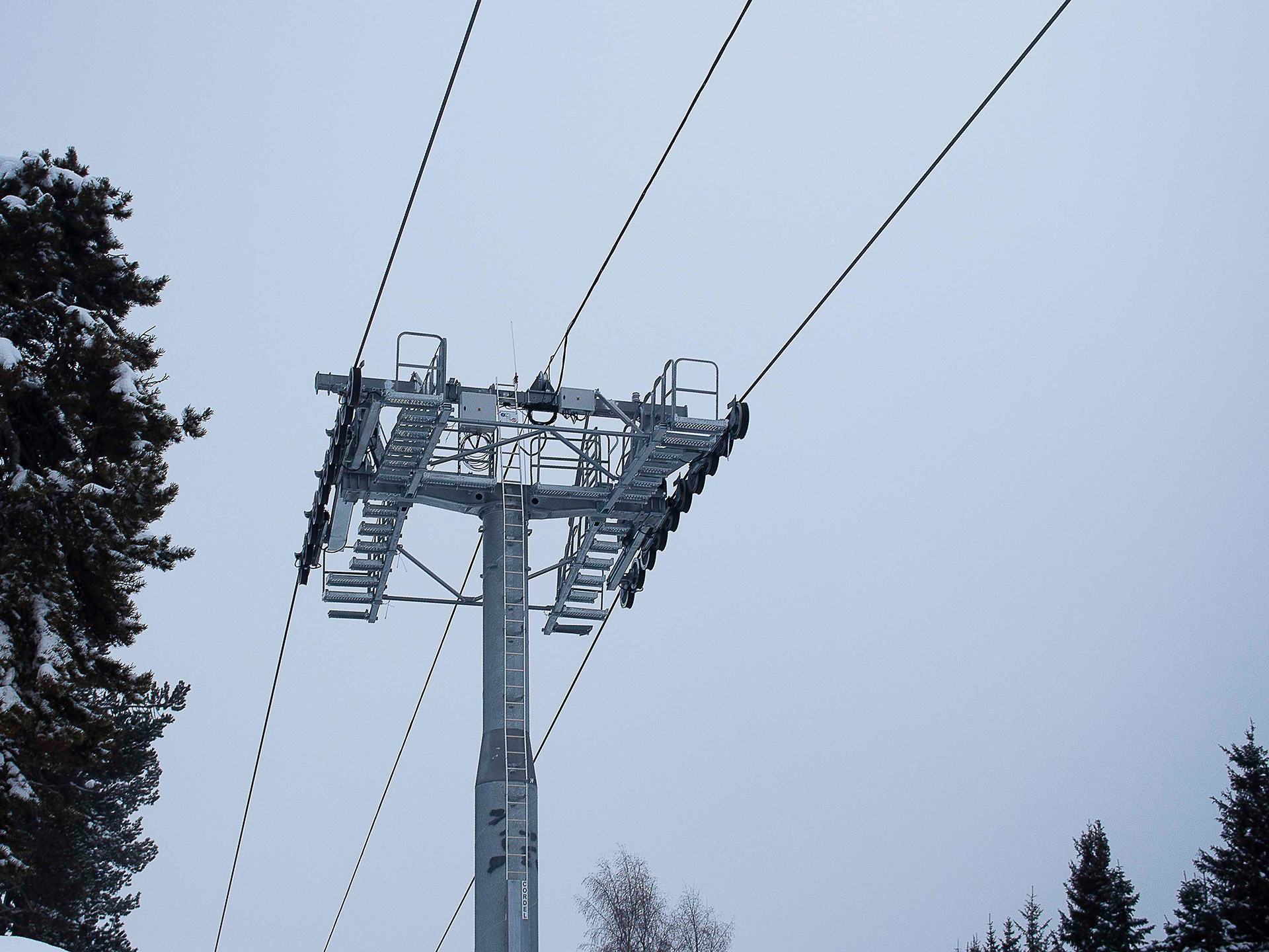 Empreinte : Remontée ski