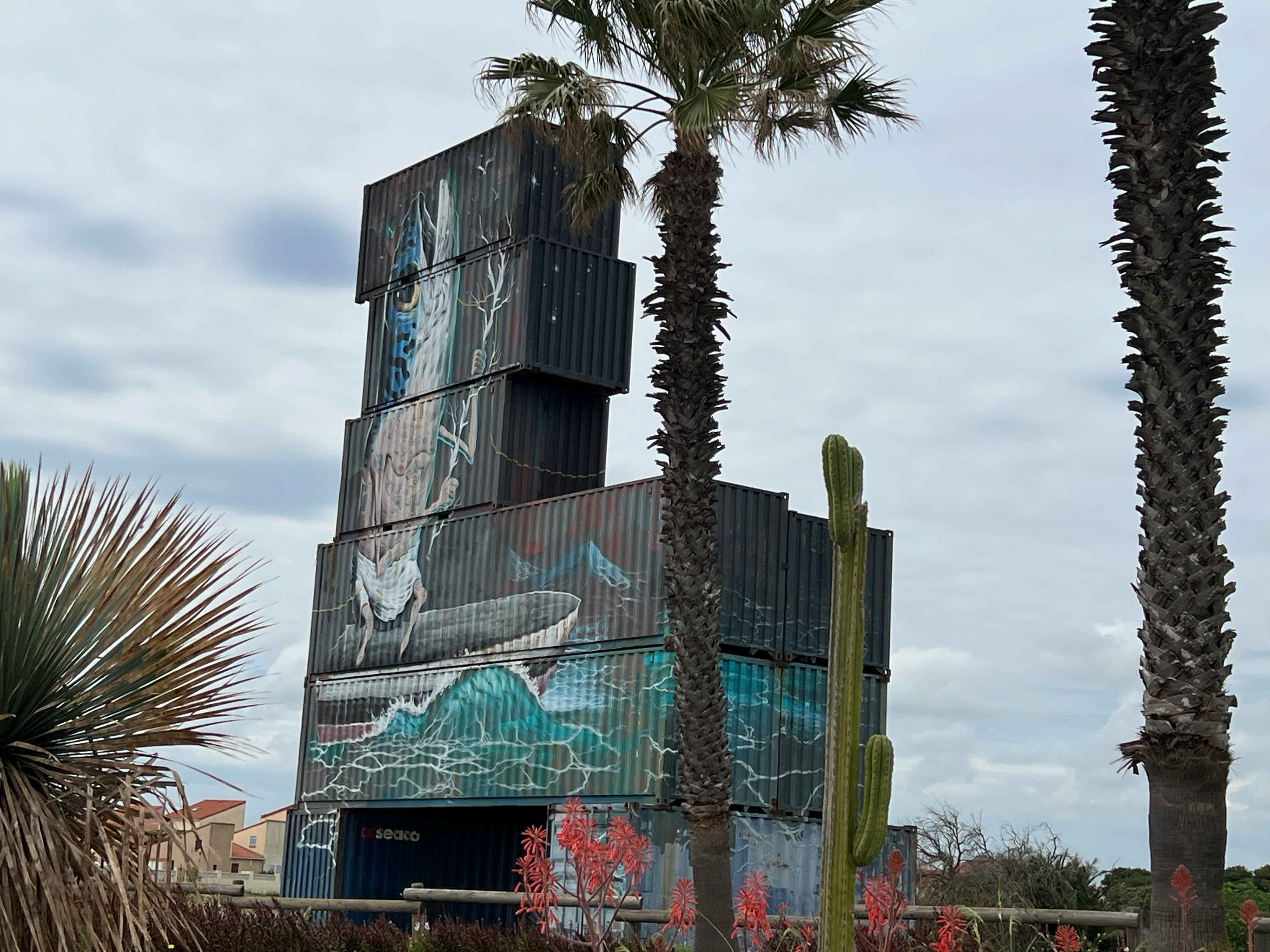 1. Le Monumental