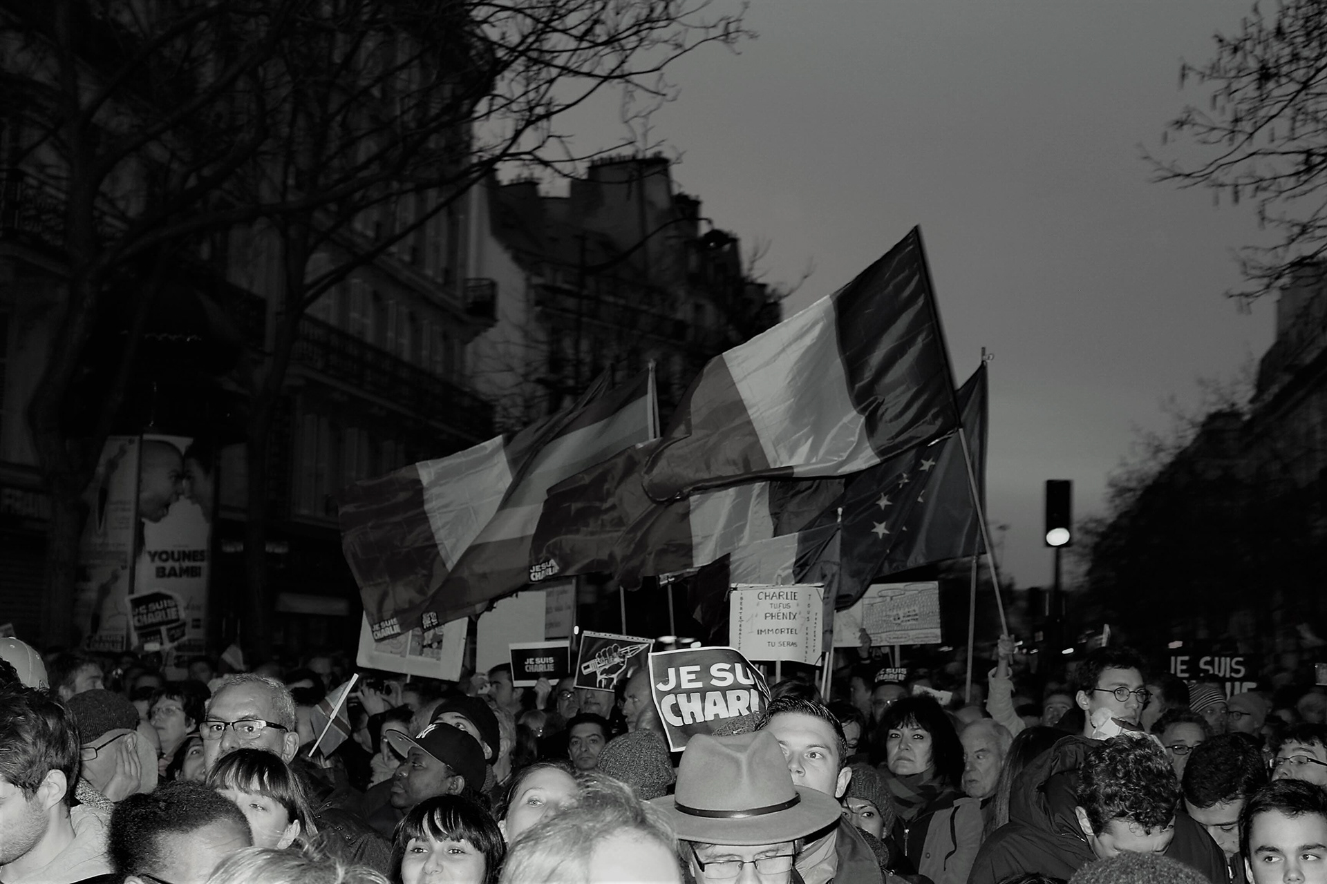 Je suis Charlie - Drapeaux