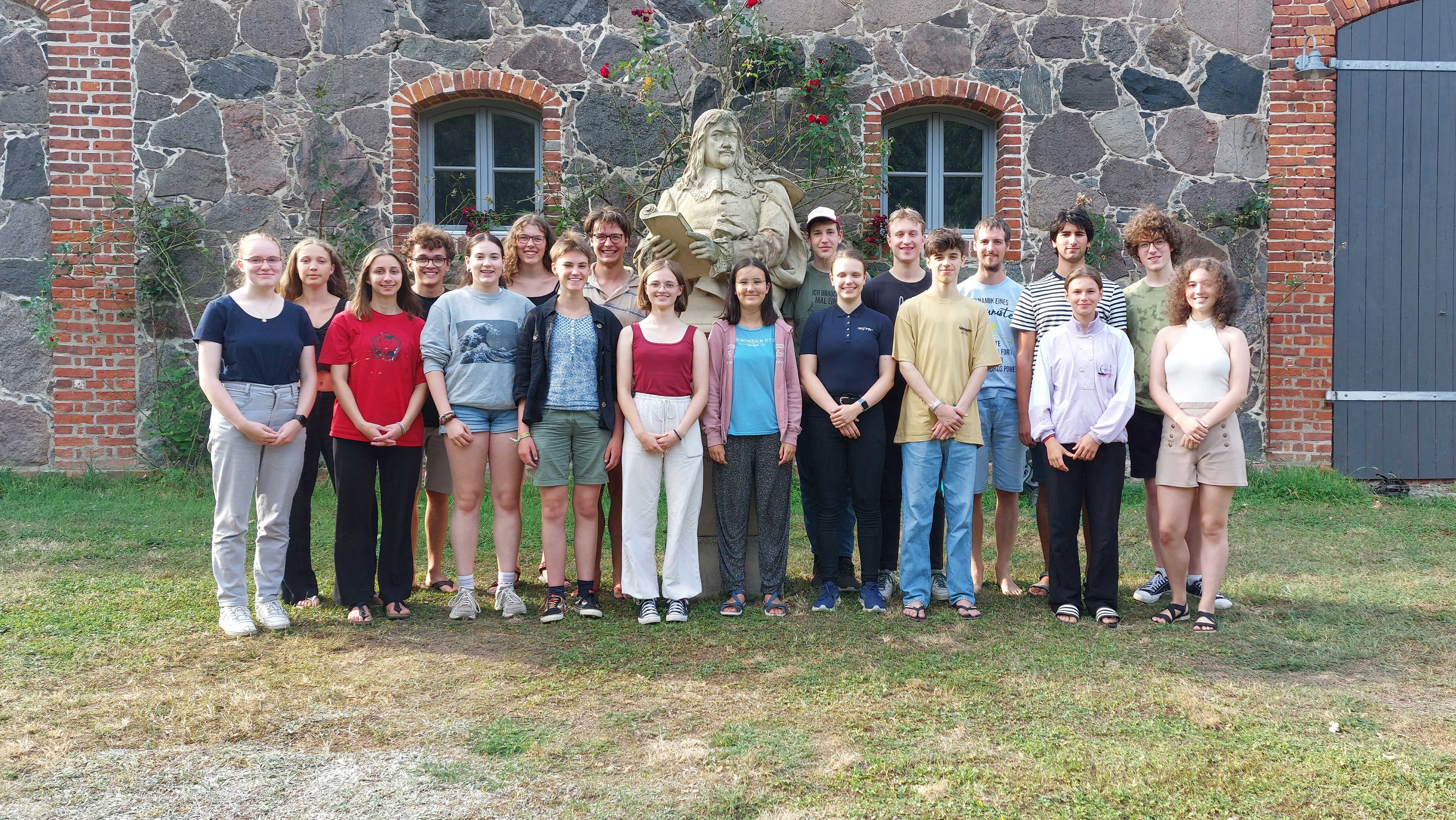 Ein Gruppenfoto mit dem ganzen Orchester inklusive Otto.