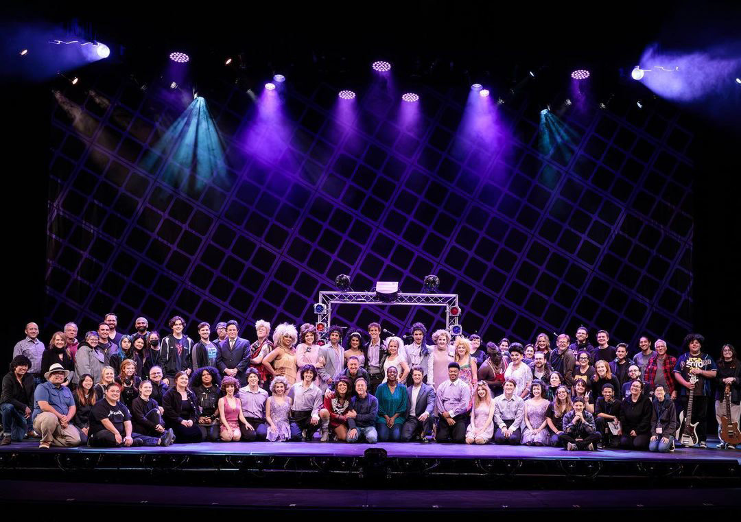Company of The Wedding Singer at Moonlight Stage