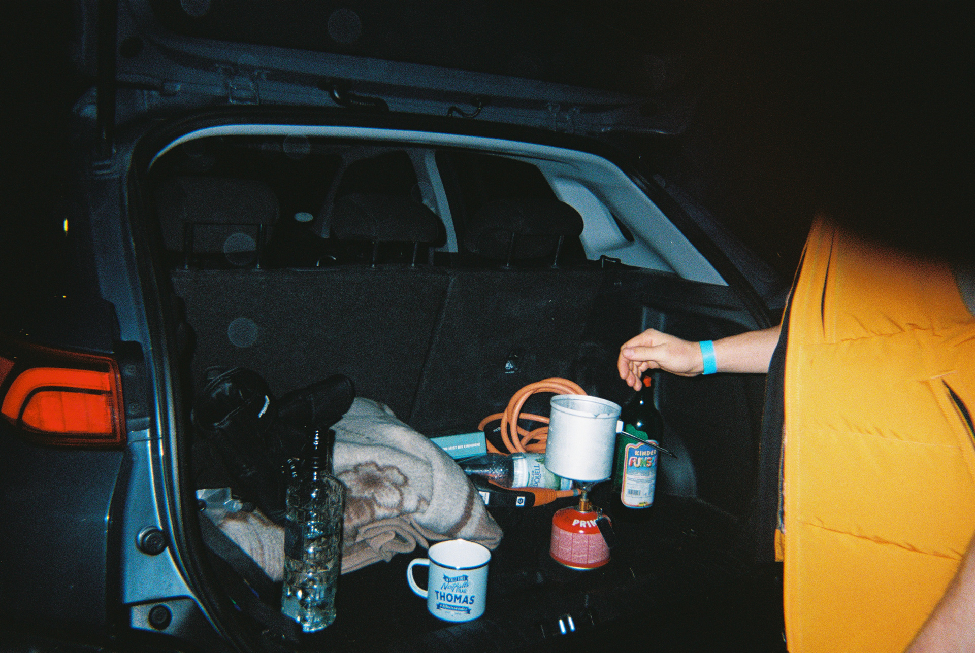 Drinks at the car