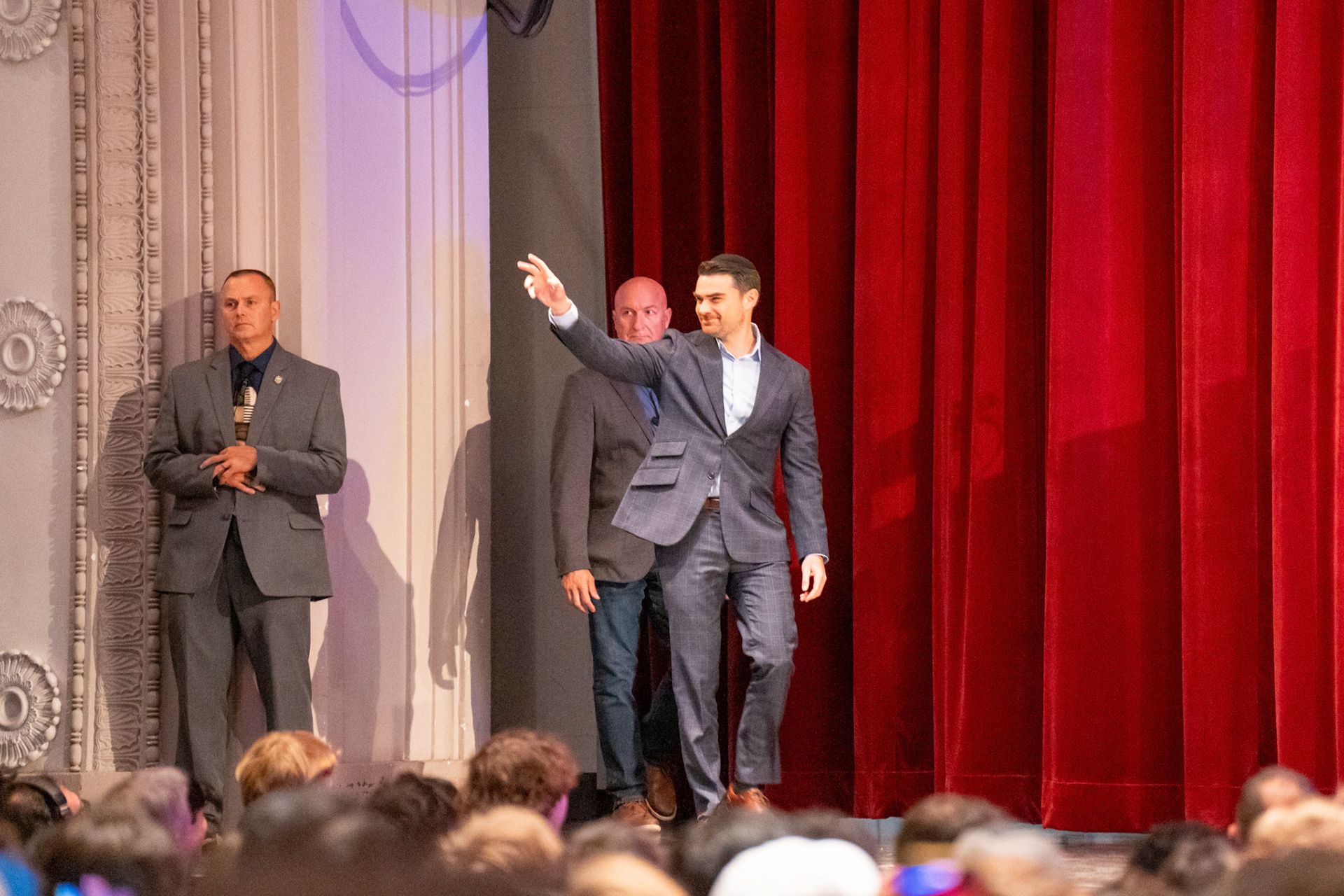 Ben Shapiro enters the stage at the Ben Shapiro Talk, Bailey Hall, Oct 28, 2024. (Ming DeMers/Sun Photography Editor)