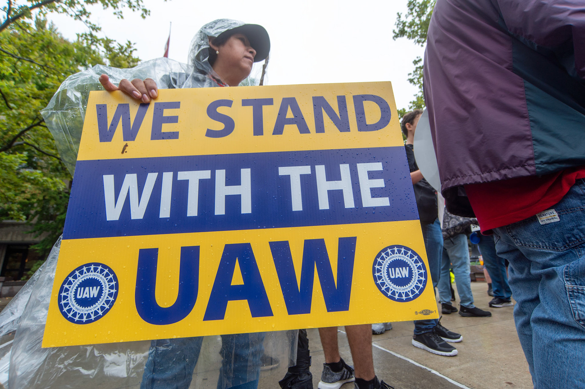 The picket line in front of Day Hall on the first day of the UAW 2300 workers strike, Aug 18th, 2024. (Ming DeMers/Sun Photography Editor)