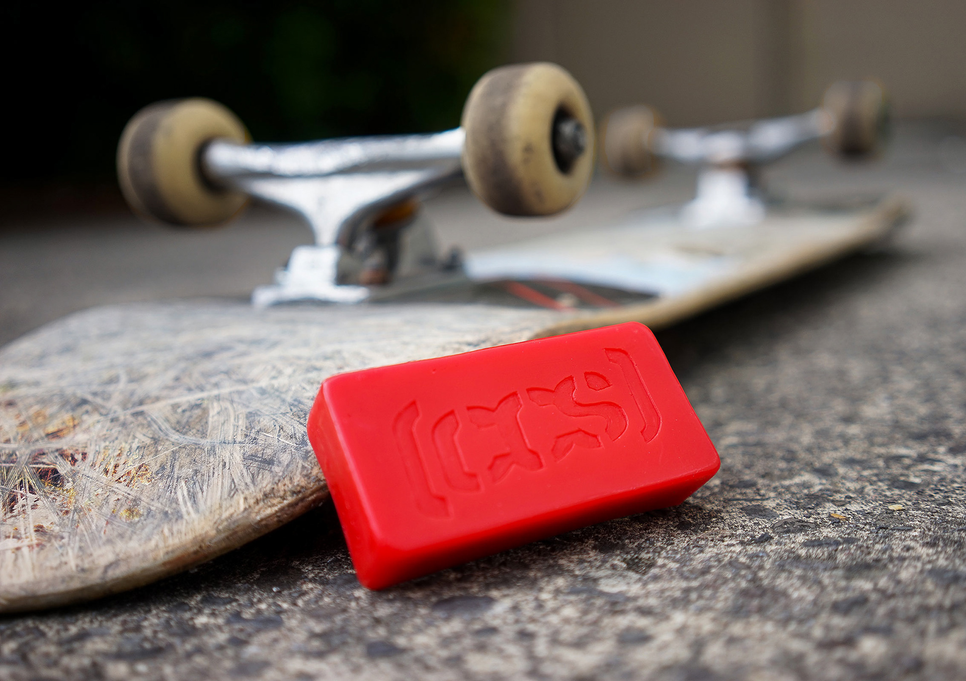 CCS Skateboard Wax - Glow in The Dark