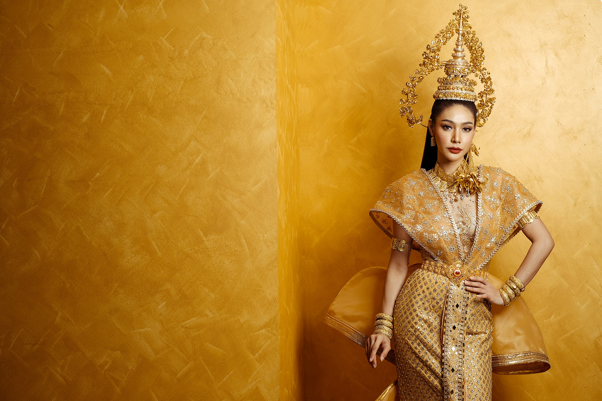 David Ryo - Thai National Costume