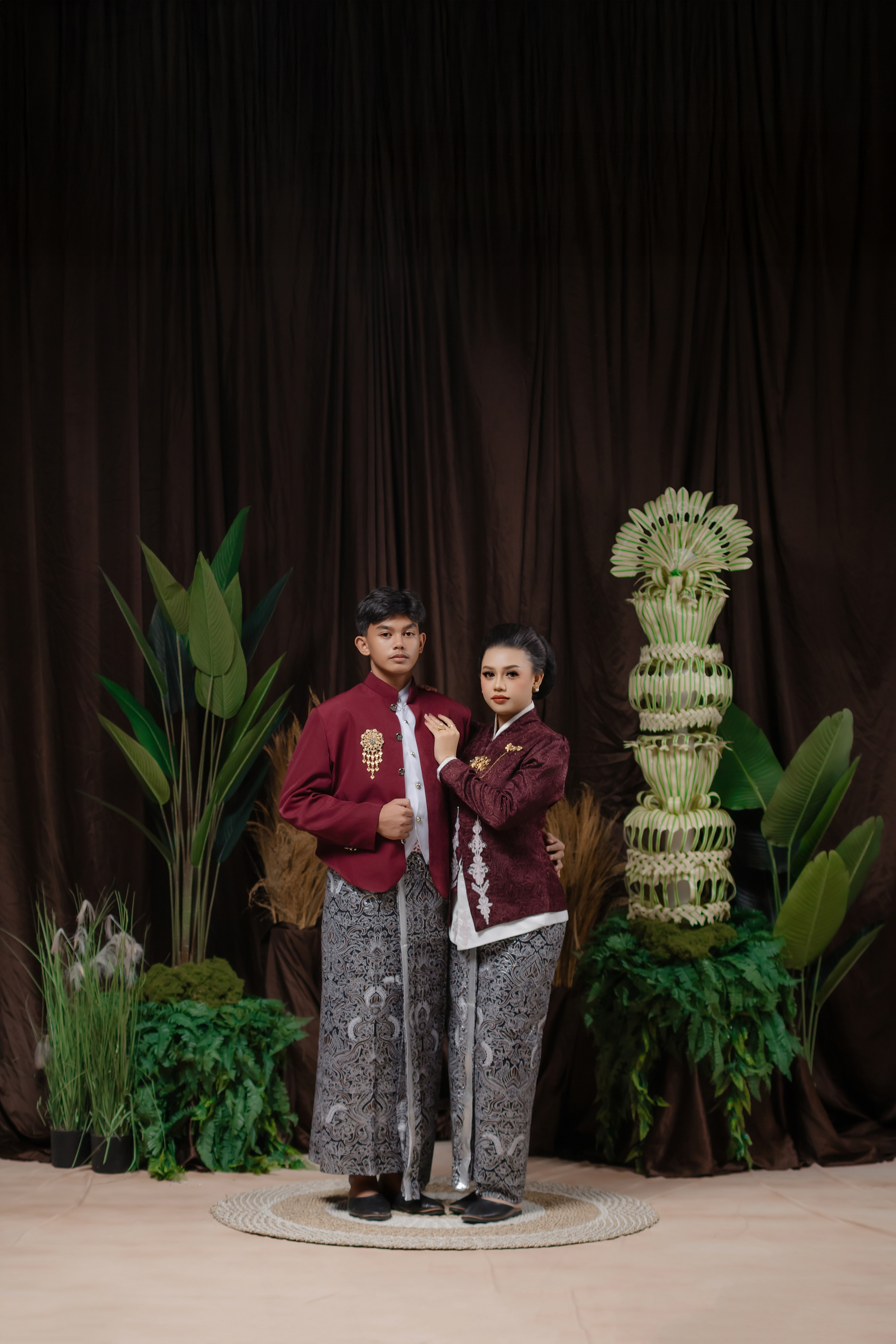 Keraton Burgundy Series