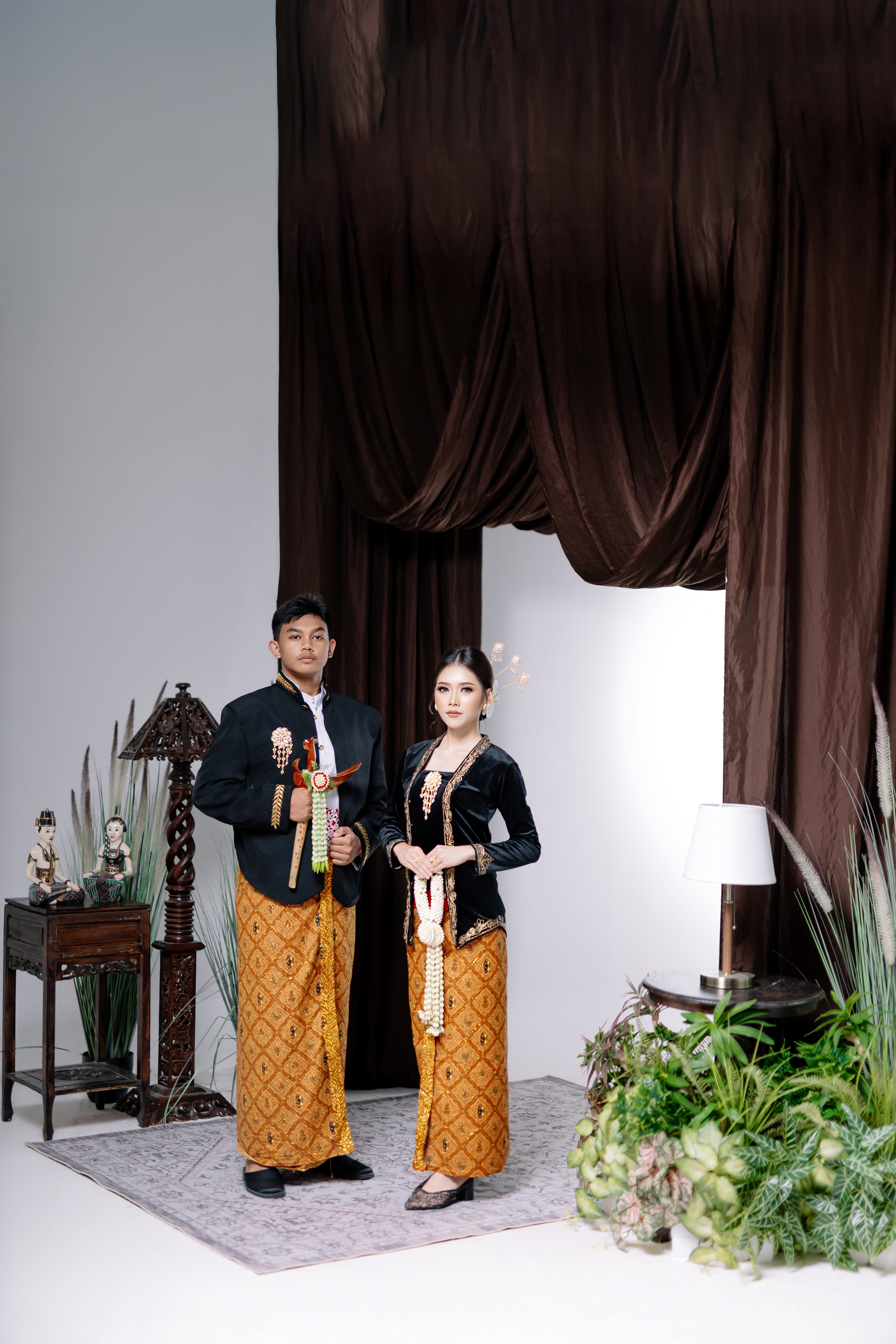Kebaya Bludru 1