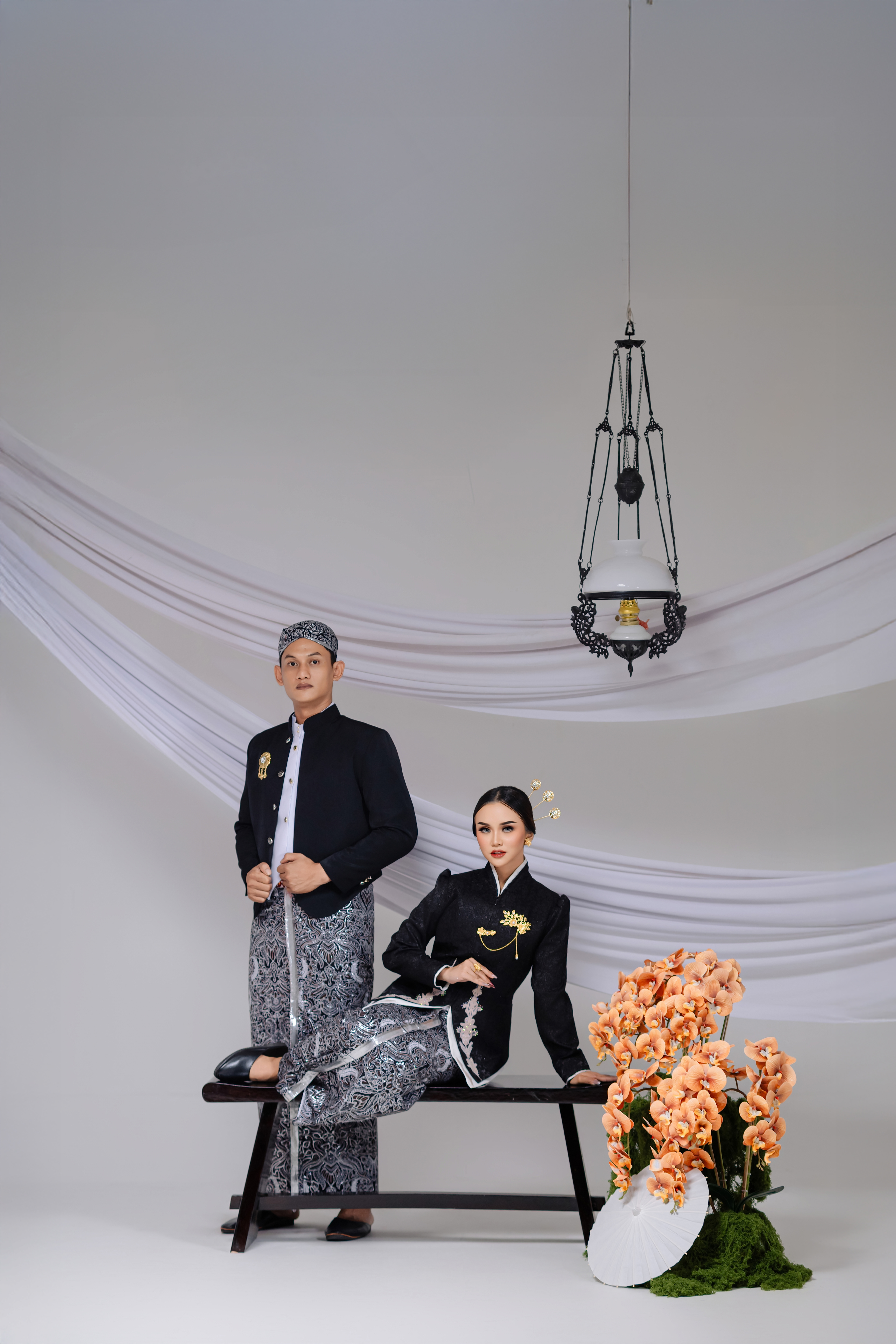 Kebaya Keraton Hitam