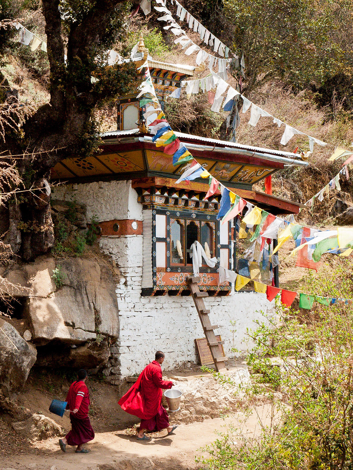 On the way to Taktshang Goemba