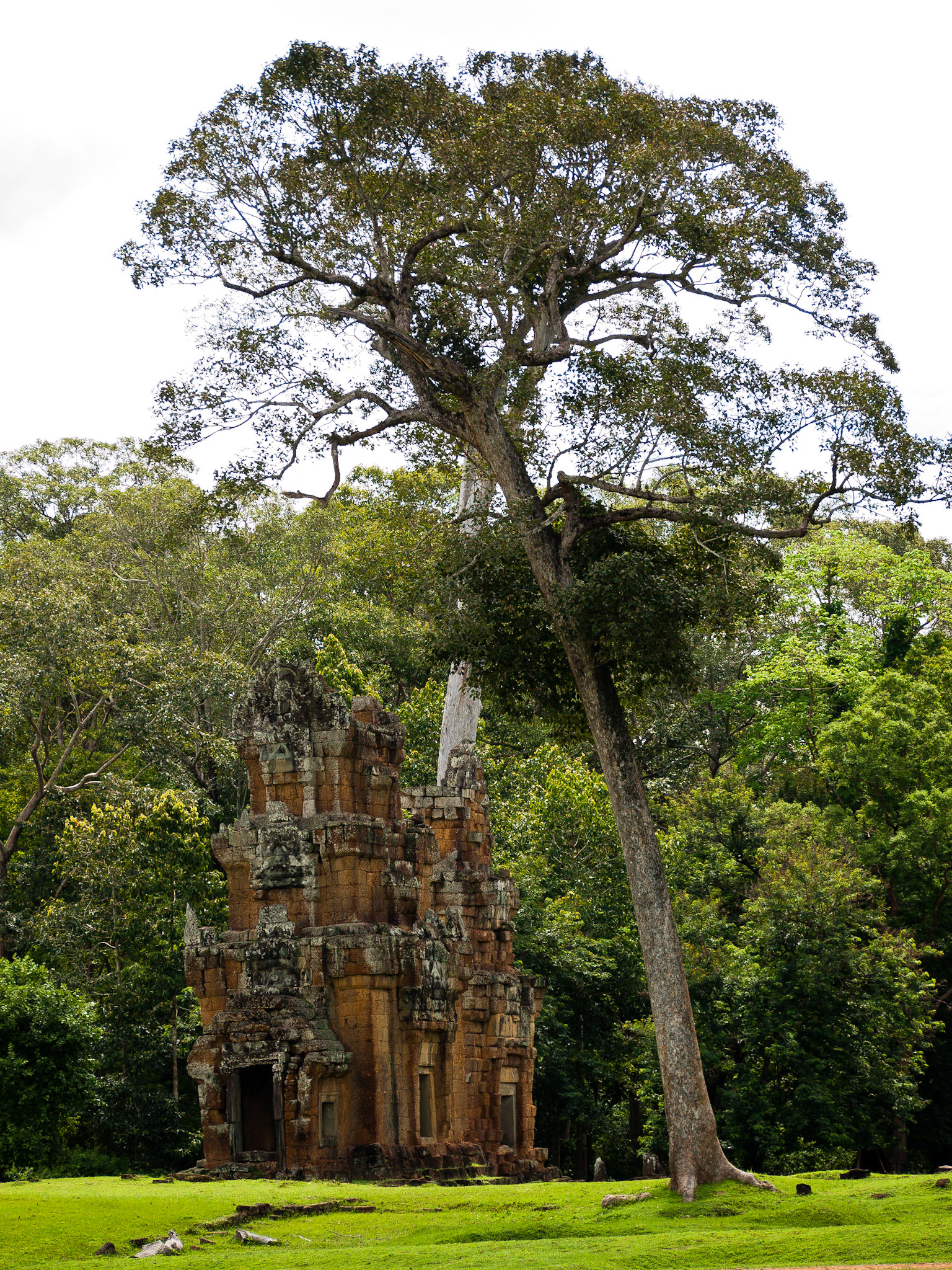 (Around Angkor Thom)