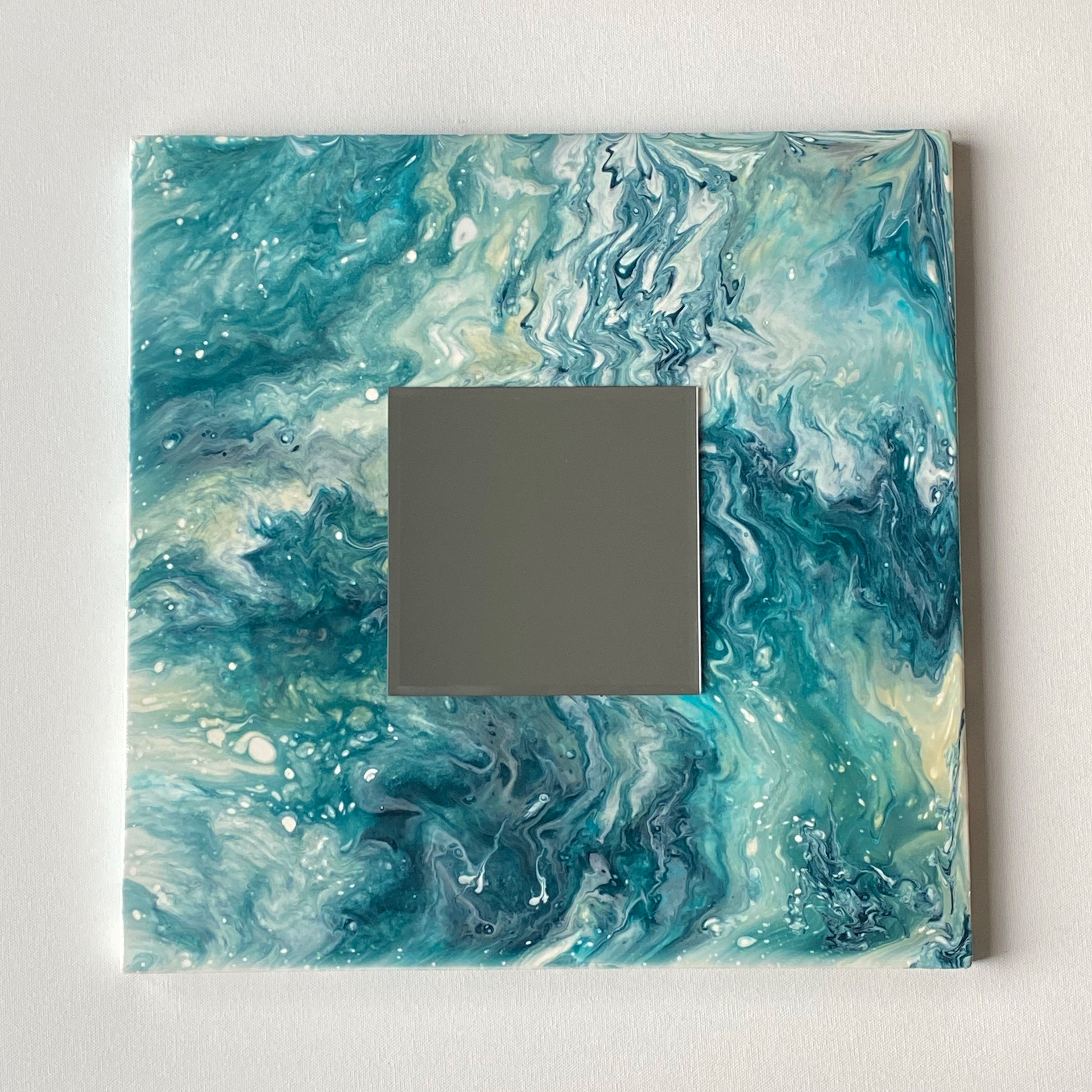 Mirrors – 2 colours