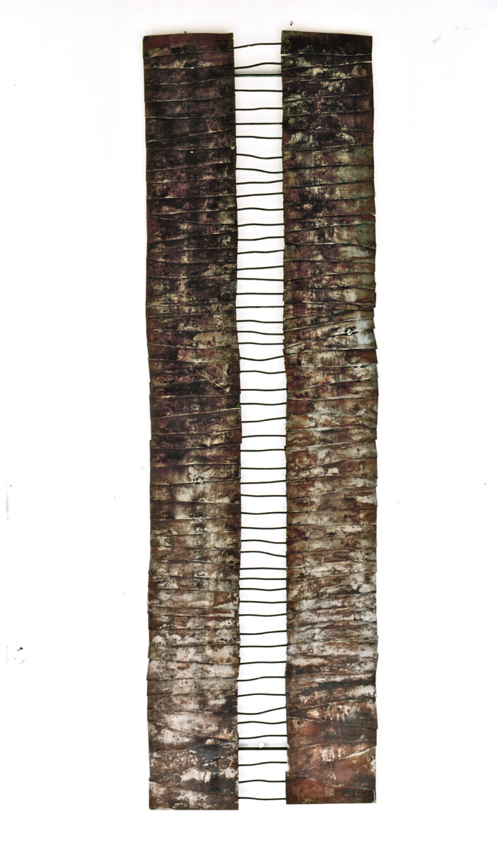 Travessia 3 (Crossing 3), 3 ed., iron and electric welding, 53.5 x 16.1 in, 2002.