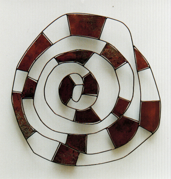 O passar do tempo II (Over time II), 5 editions, iron and electric welding, 29.1 in, 2003.