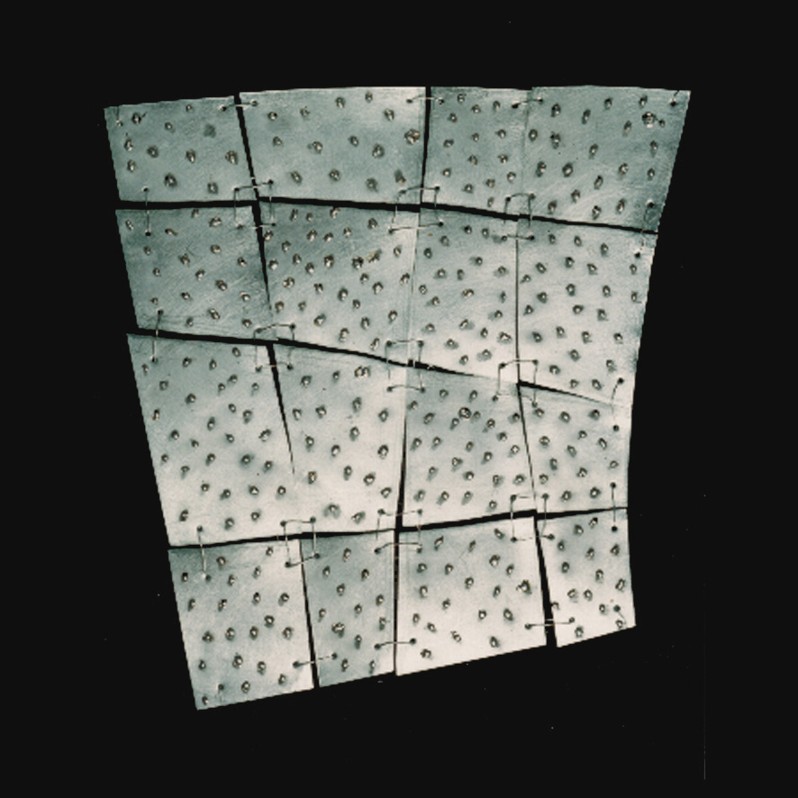 Retalhos 1 (Patchwork 1), 5 editions, iron and electric welding, 19.3 x 18.5 in, 2000.