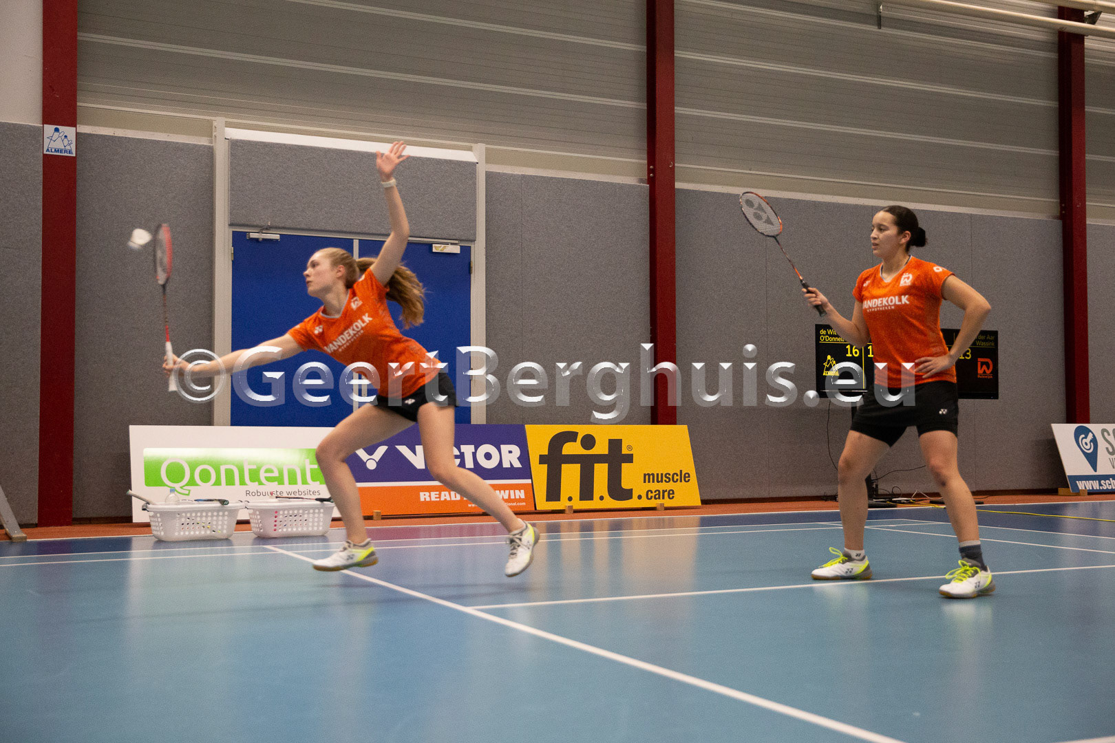 Meerte Loos en Nadia Choukri