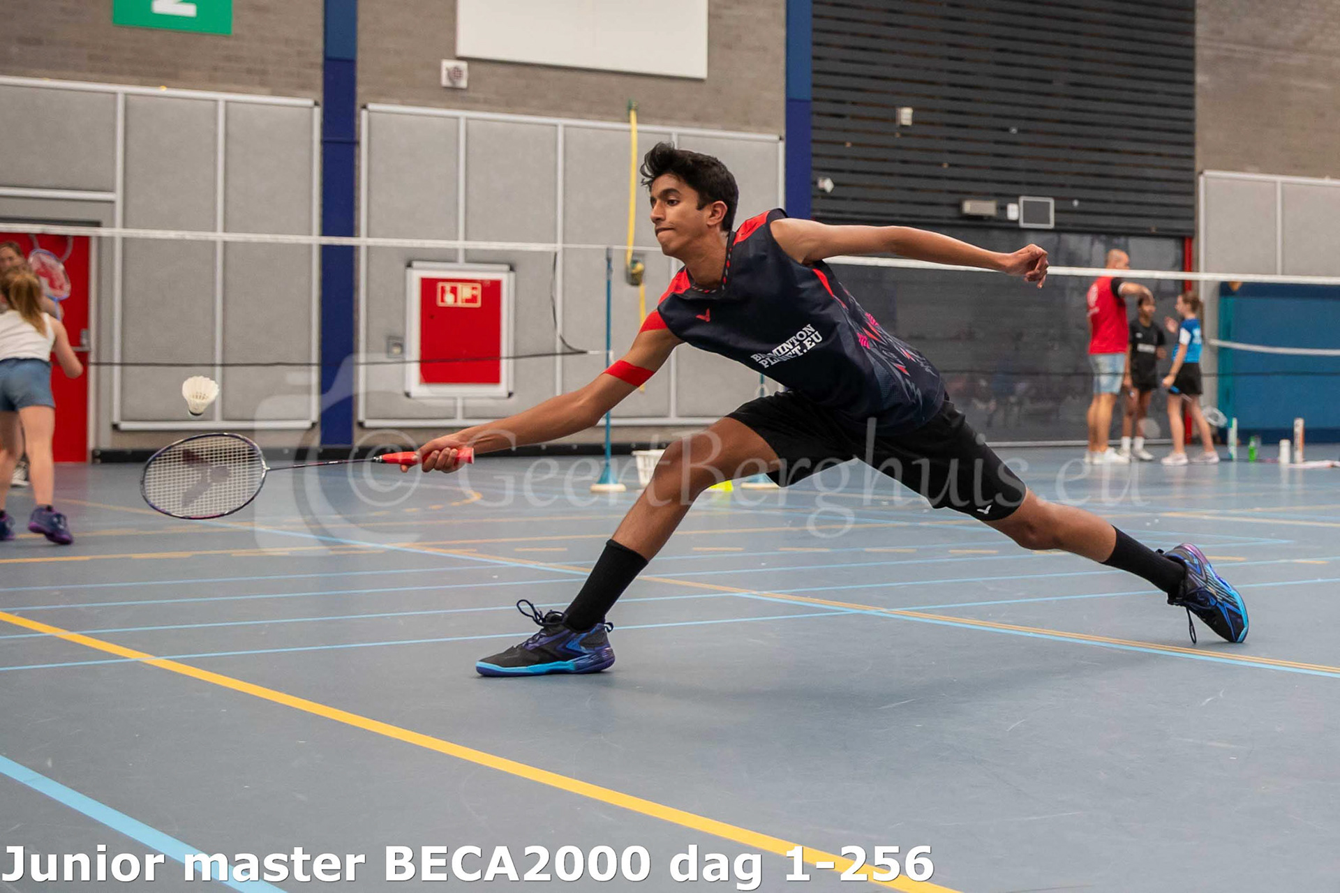 Junior master BECA 2000