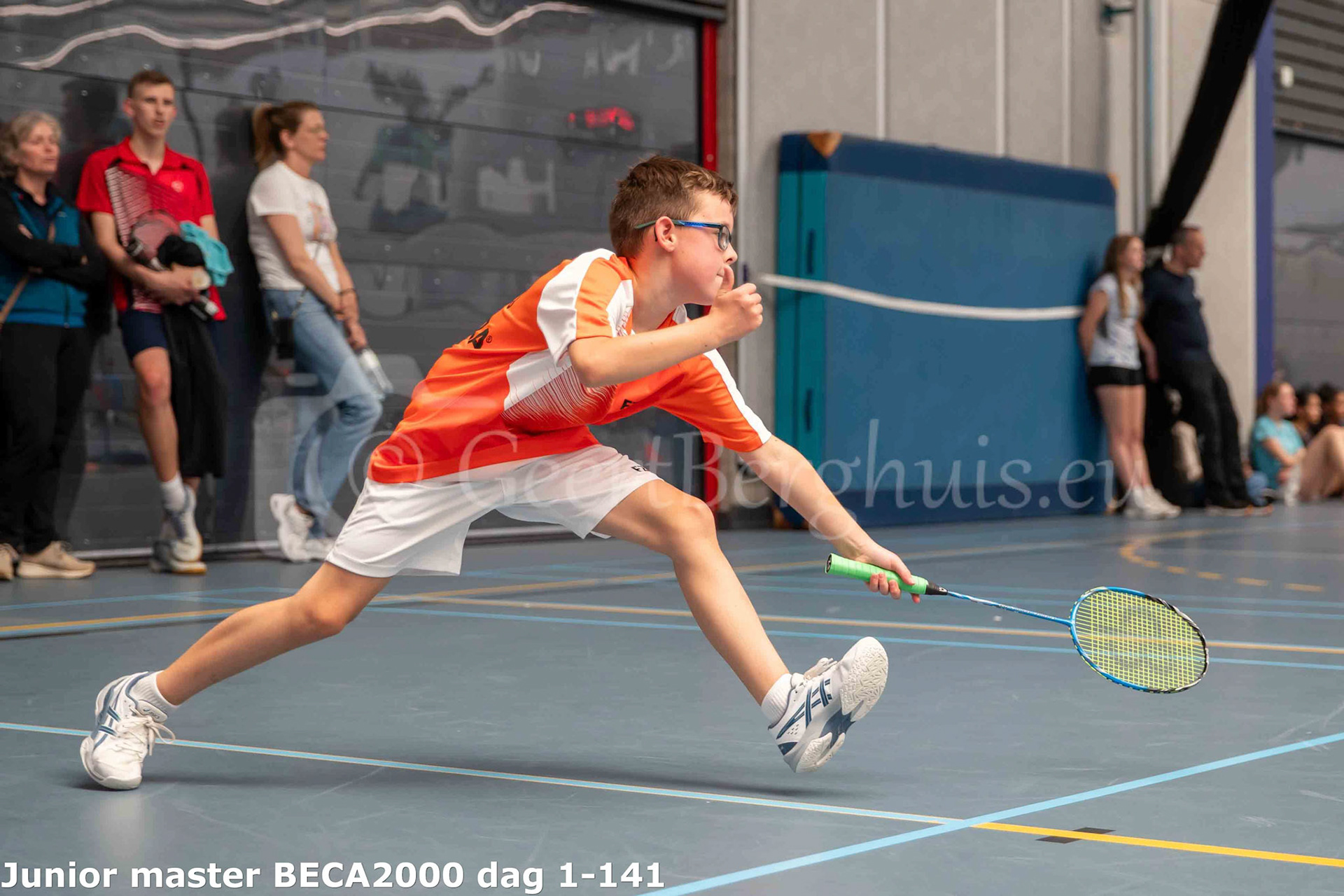 Junior master BECA 2000