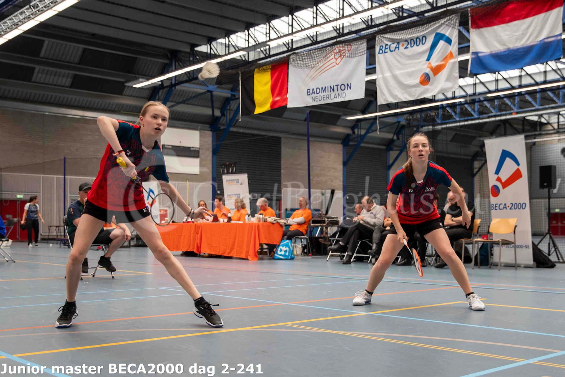 Junior master BECA2000