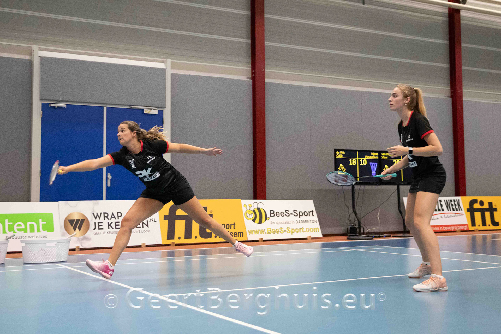 Elkce Vievermans en Stefanie Nijsse
