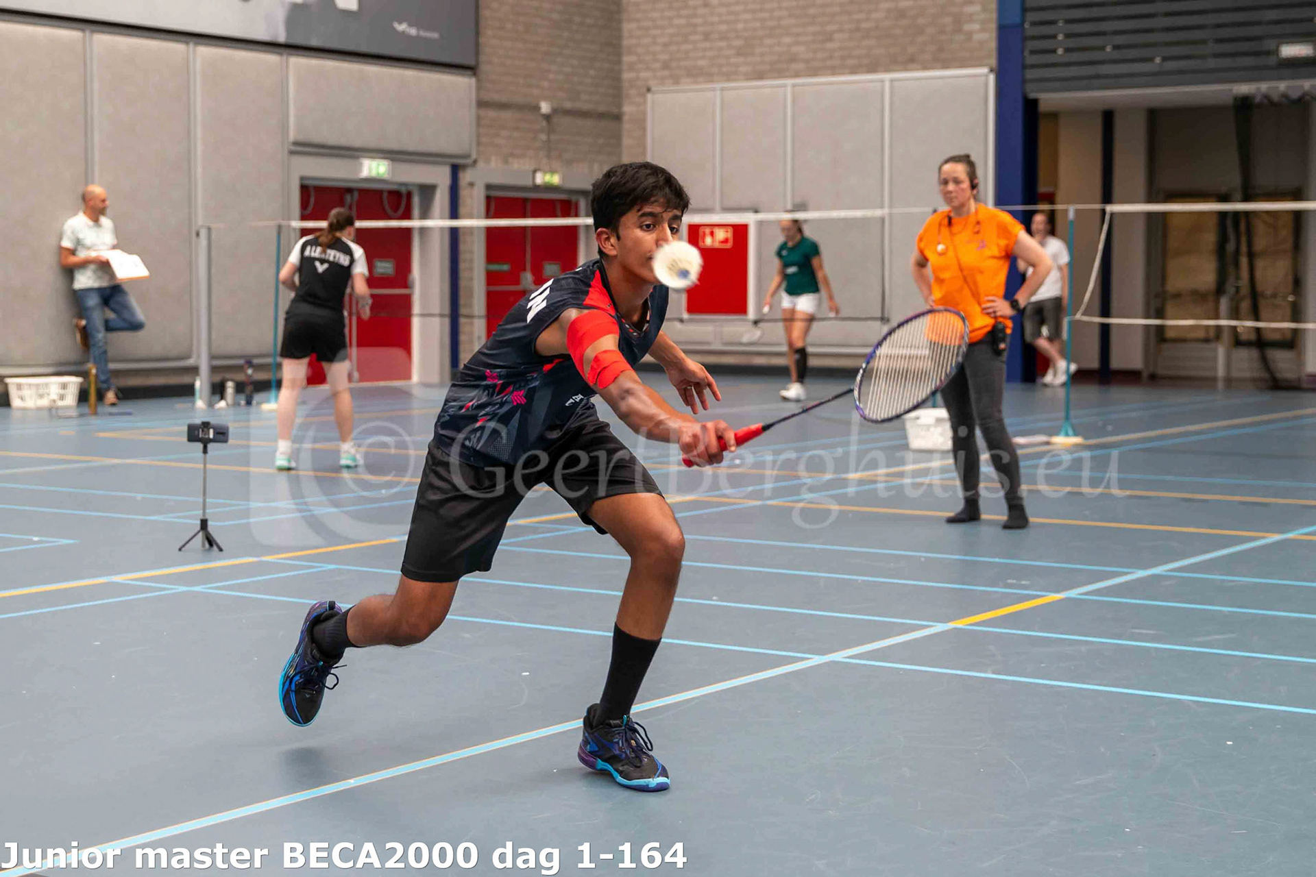Junior master BECA 2000