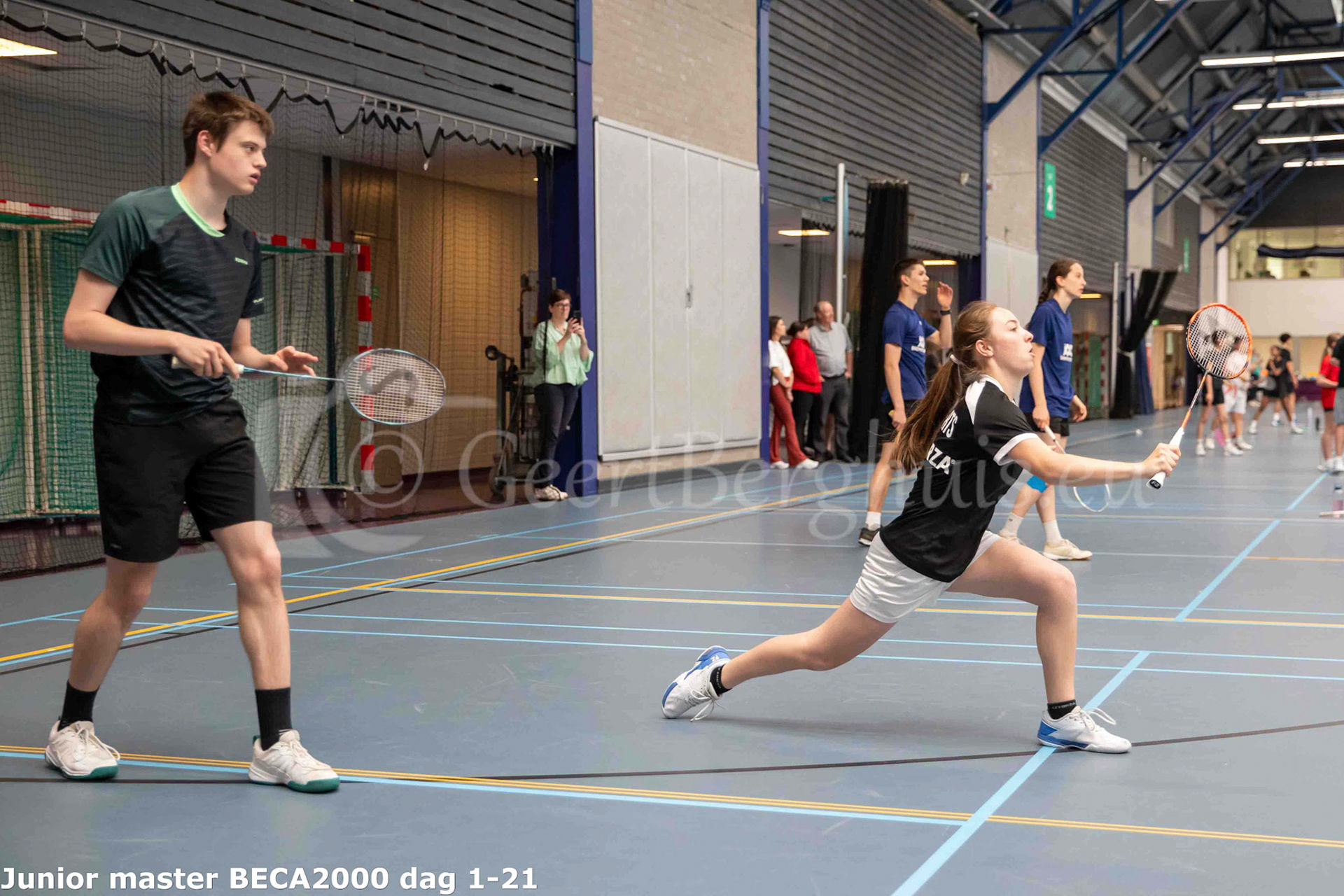 Junior master BECA 2000
