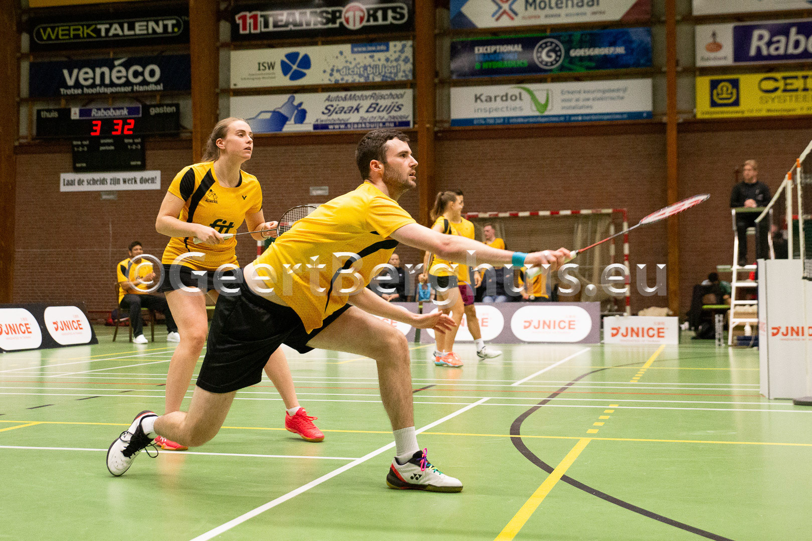 Eleanor O'Donnell en Adam Hall