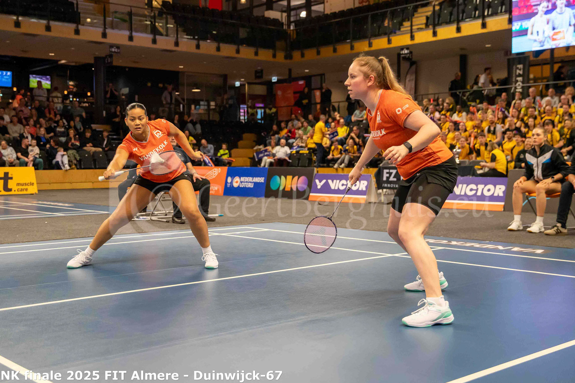 Alyssa Tirtosentono en Debora Jille