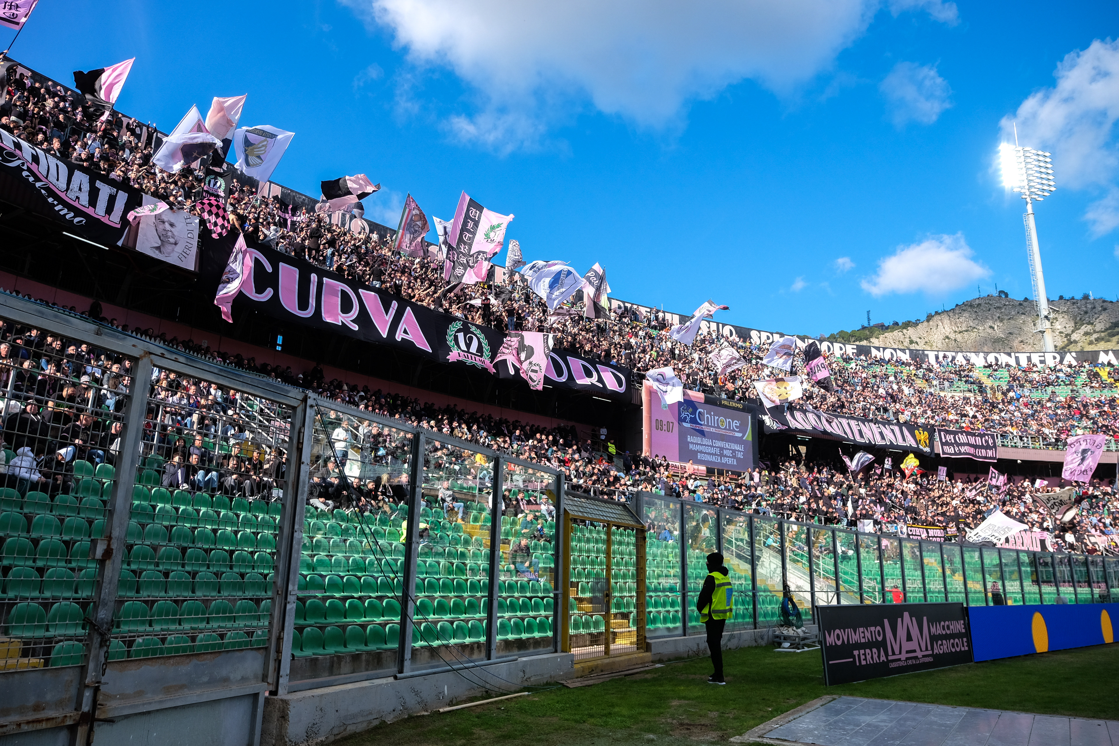 PALERMO v MANTOVA - Serie B // PALERMO, ITALY - FEBRUARY 16: Palermo FC's supporters during the Serie B match between Palermo FC and Mantova at Stadio Comunale Renzo Barbera on february 16, 2024 in Palermo, Italy. (Photo by Federico Serra)