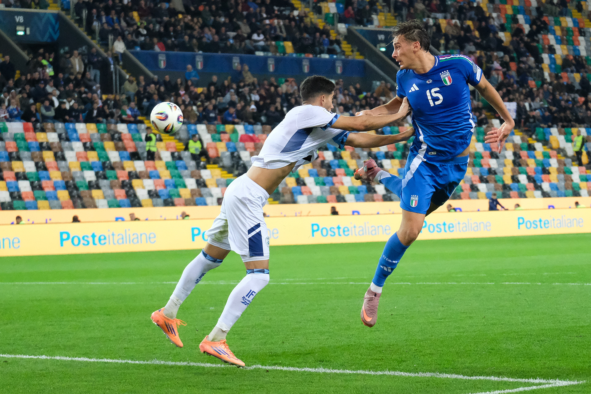 ITALY FC v ISRAEL - FIFA World CUP 2026 - Qualification Round // UDINE, ITALY - OCTOBER 14: Francesco Pio Esposito of Italy in action during the match between Italy and Israel at Stadio Friuli on october 14, 2025 in Udine, Italy. (Photo by Federico Serra)
