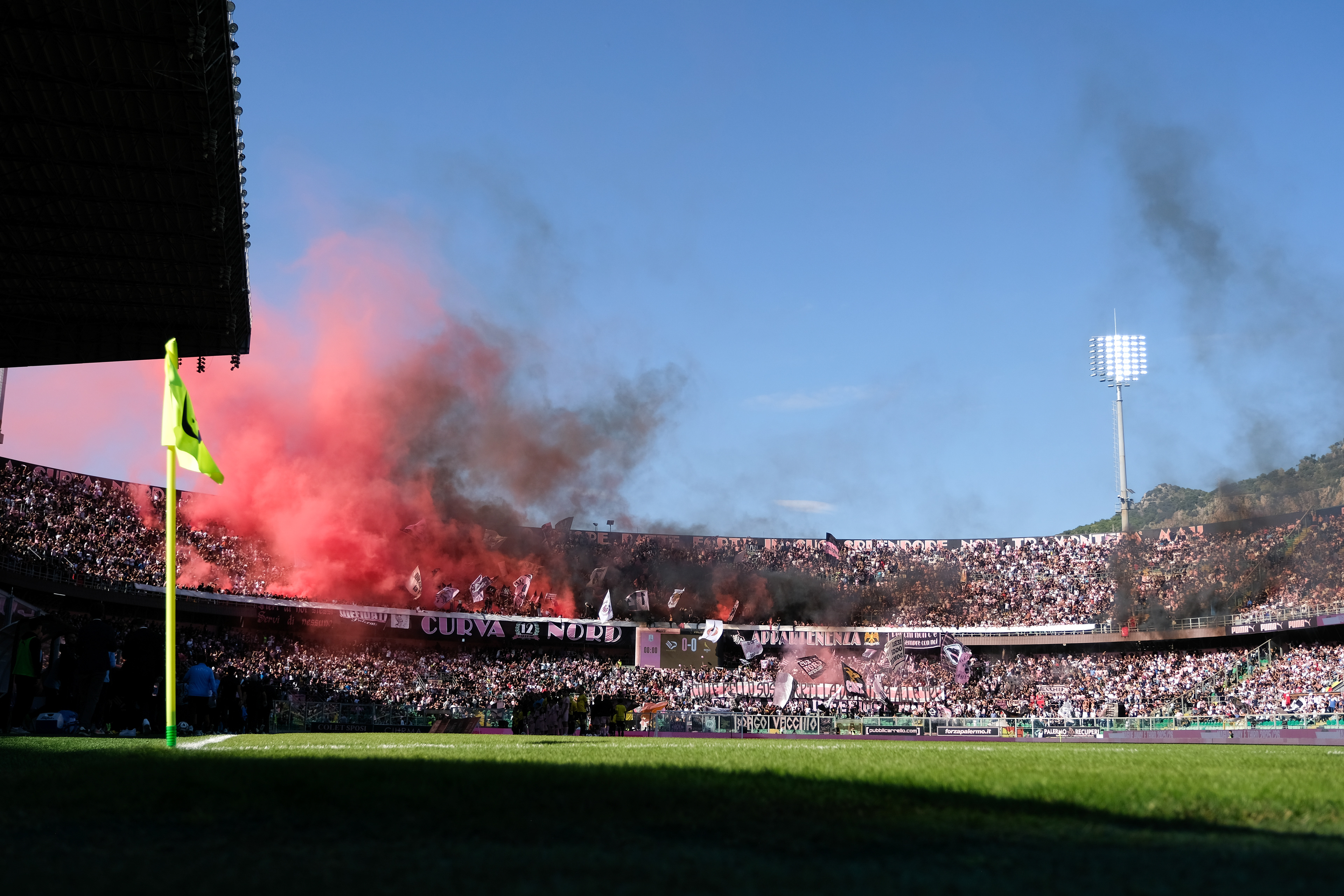 PALERMO v MODENA - Serie B // PALERMO, ITALY - OCTOBER 19: Fans of Palermo FC before the Serie B match between Palermo FC and Modena at Stadio Comunale Renzo Barbera on october 19, 2025 in Palermo, Italy. (Photo by Federico Serra)