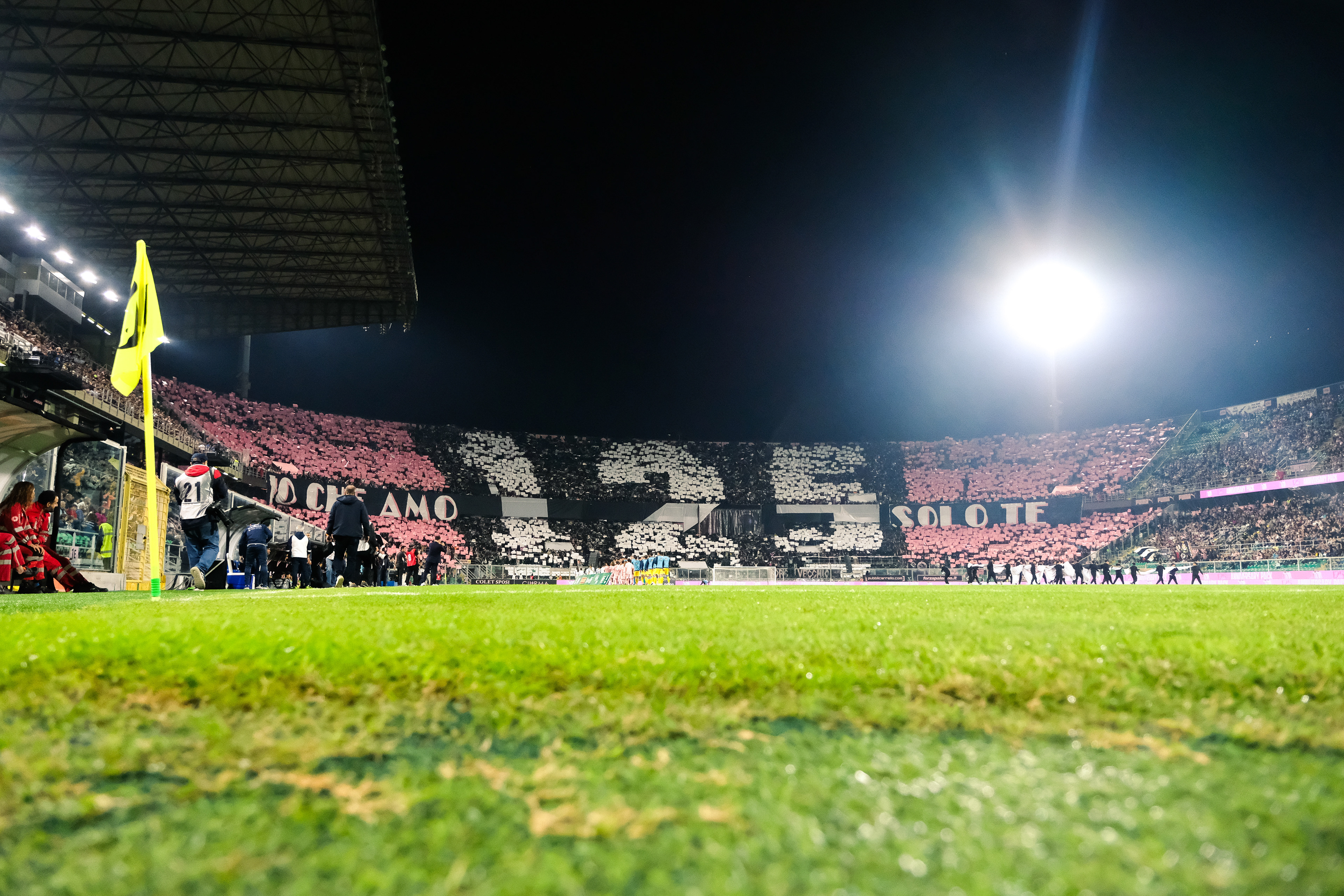 PALERMO v PESCARA - Serie B // PALERMO, ITALY - NOVEMBER 01: Palermo FC fans before the Serie B match between Palermo FC and Pescara at Stadio Comunale Renzo Barbera on november 01, 2025 in Palermo, Italy. (Photo by Federico Serra)