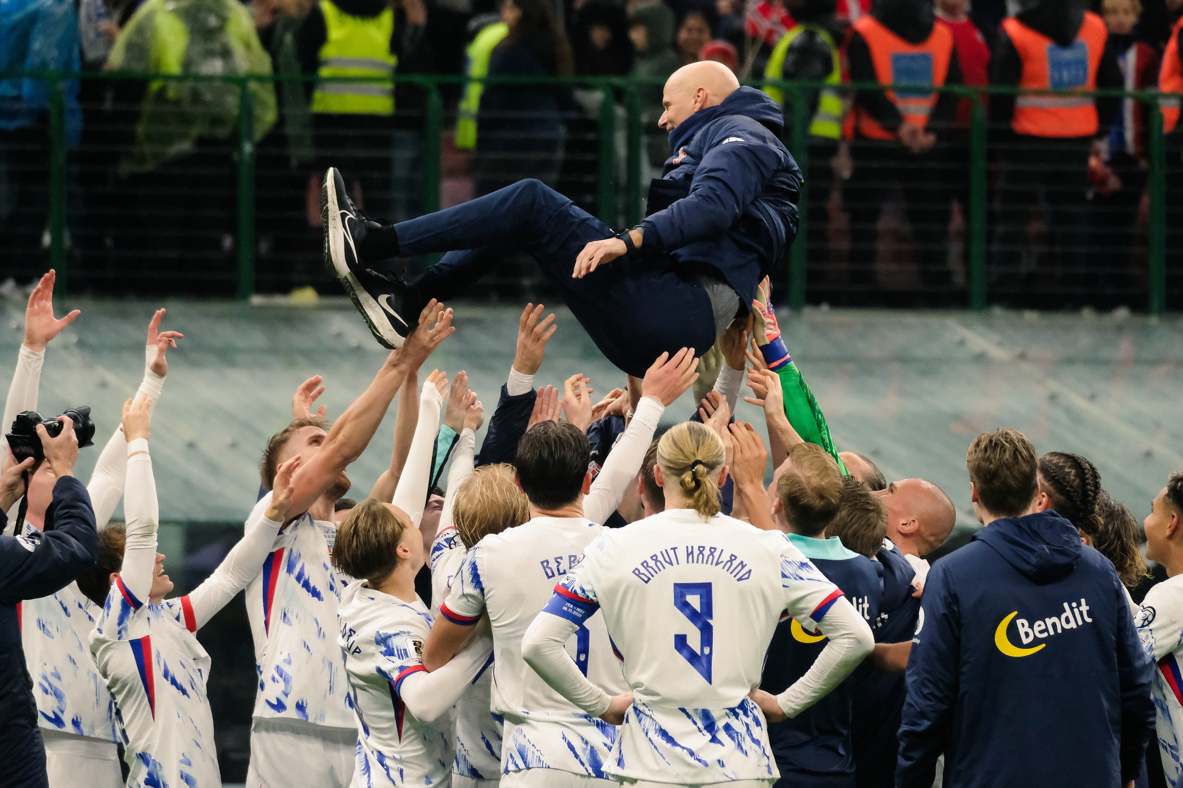 Italy against Norway during the European Qualifiers 2025 match at Giuseppe Meazza Stadium (San Siro) in Milan, Italy, on 16 November 2025/2026; in the photo: Stale Solbakken (Norway Head Coach) celebrating with his players