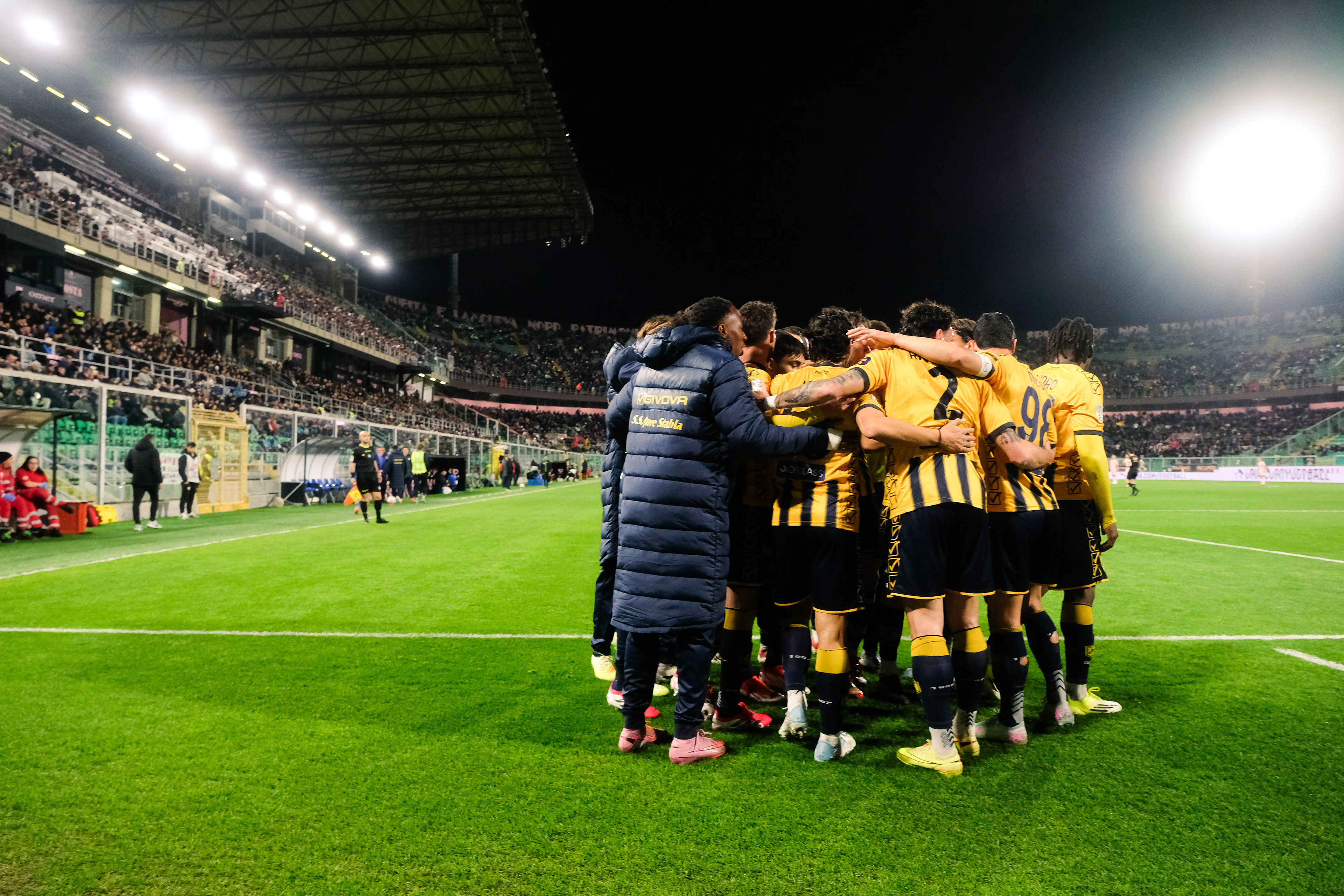 Palermo, Italy, 17 March 2026. Renzo Barbera Stadium, Palermo vs Juve Stabia, match valid for the 2025/2026 Serie B championship. In the photo: Giuseppe Leone (SS Juve Stabia) celebrates after the goal
