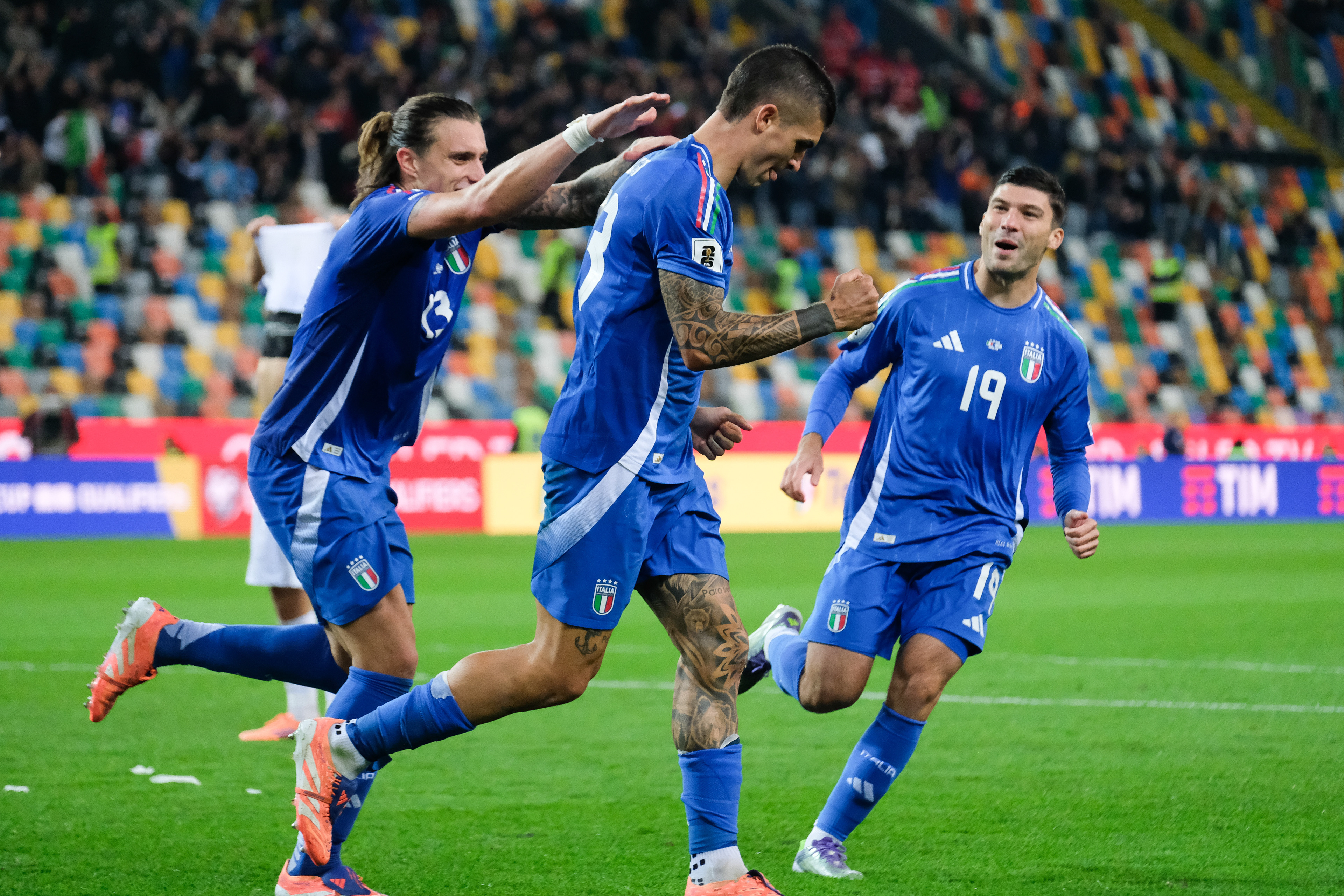 ITALY FC v ISRAEL - FIFA World CUP 2026 - Qualification Round // UDINE, ITALY - OCTOBER 14: Gianluca Mancini of Italy celebrating his gol during the match between Italy and Israel at Stadio Friuli on october 14, 2025 in Udine, Italy. (Photo by Federico Serra)