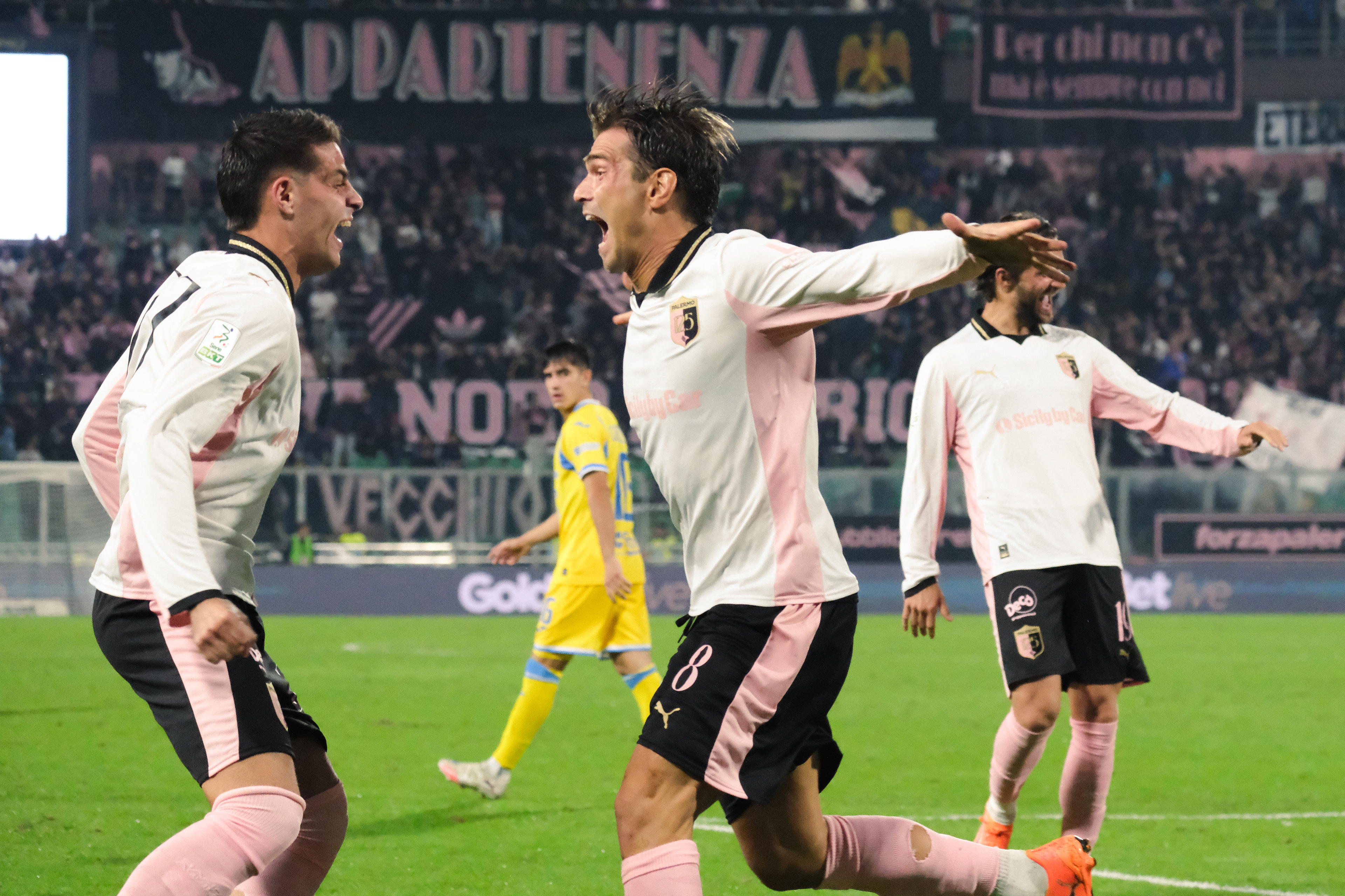 PALERMO v PESCARA - Serie B // PALERMO, ITALY - NOVEMBER 01: Niccolò Pierozzi (L) and Jacopo Segre (R) of Palermo FC celebrating a goal during the Serie B match between Palermo FC and Pescara at Stadio Comunale Renzo Barbera on november 01, 2025 in Palermo, Italy. (Photo by Federico Serra)