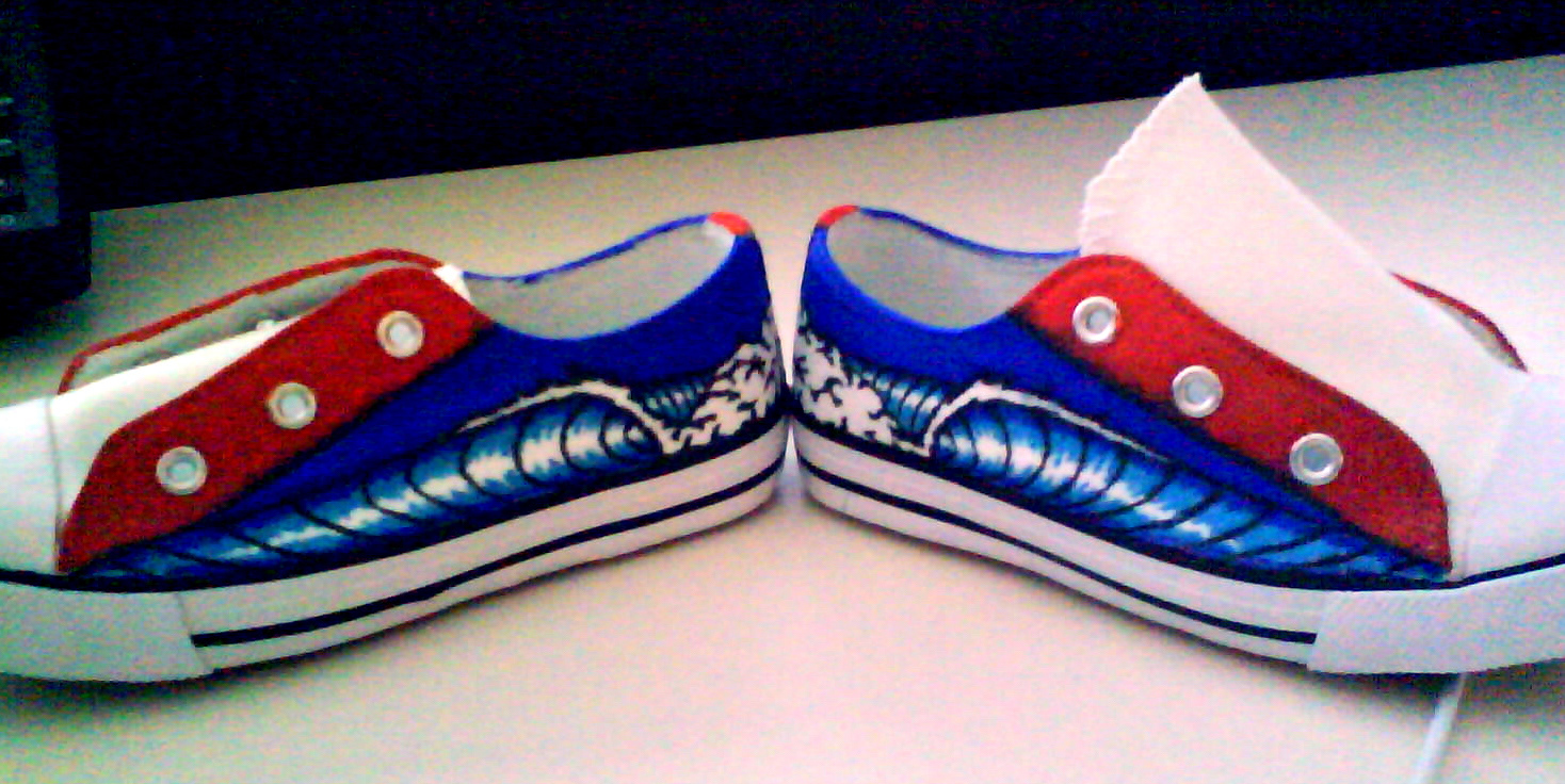 PERFECT WAVE maker on canvas