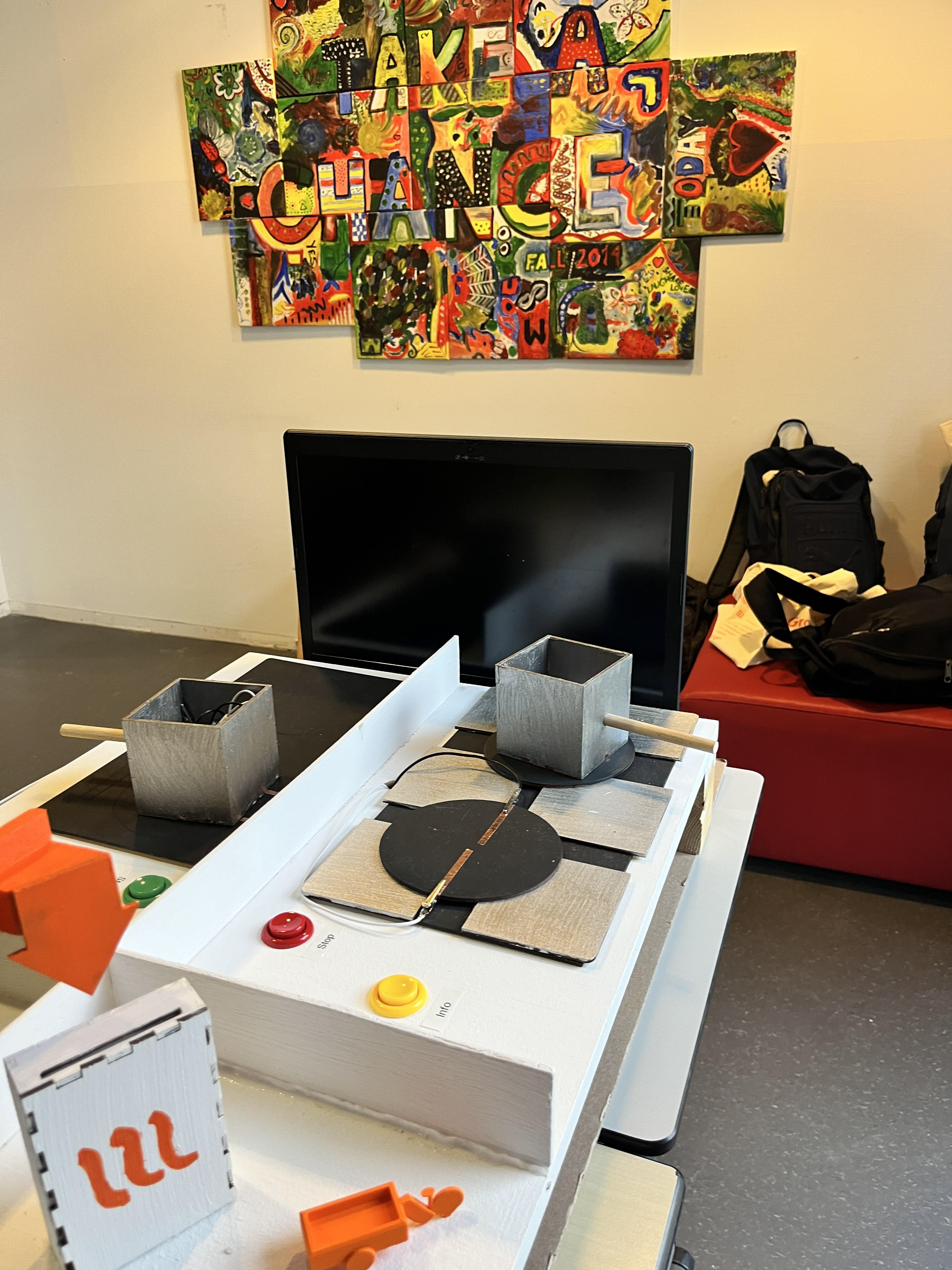 A 'Kitchen Battle' that shows the difference in costs and CO2 emission between a gas stove and an induction stove across the timespan of 1 year.