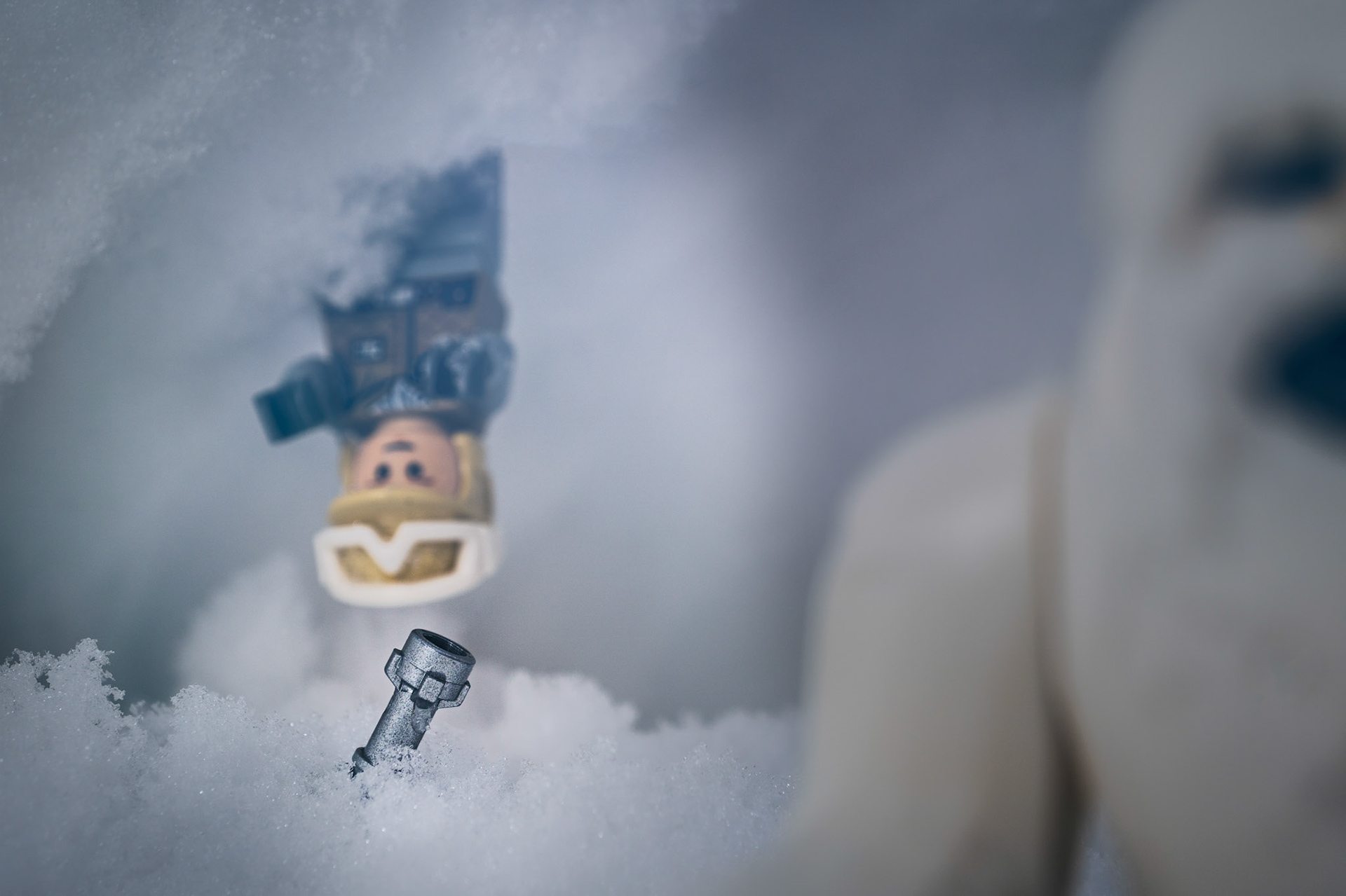 Escape From A Wampa Cave