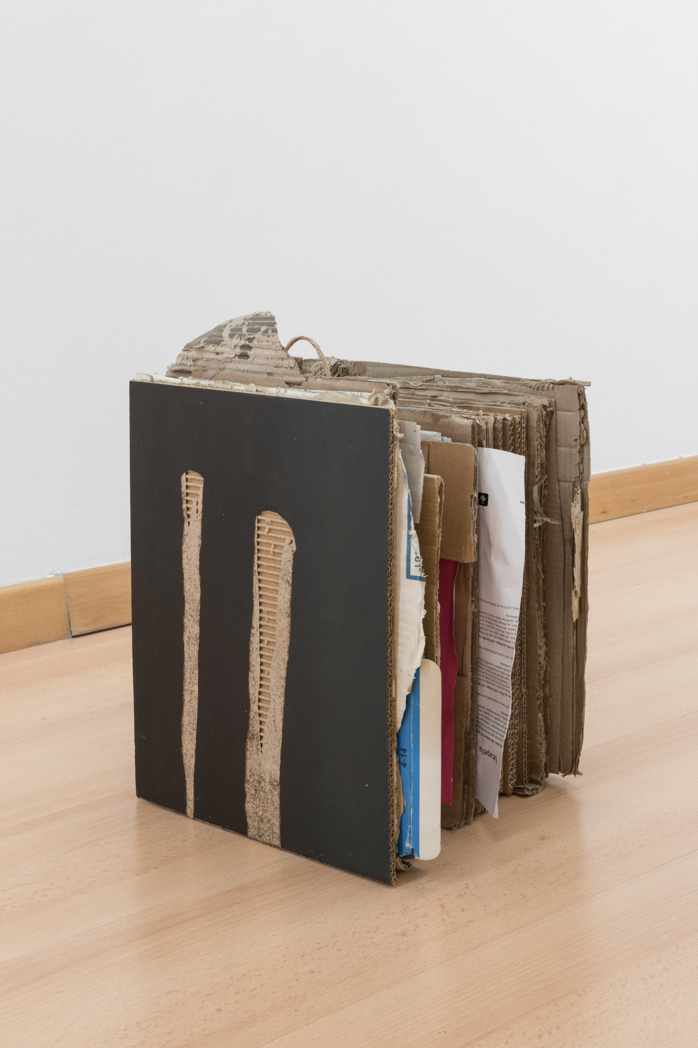 Concetto Spaziale III, 2020, oil on cardboard, 37x27x26 cm