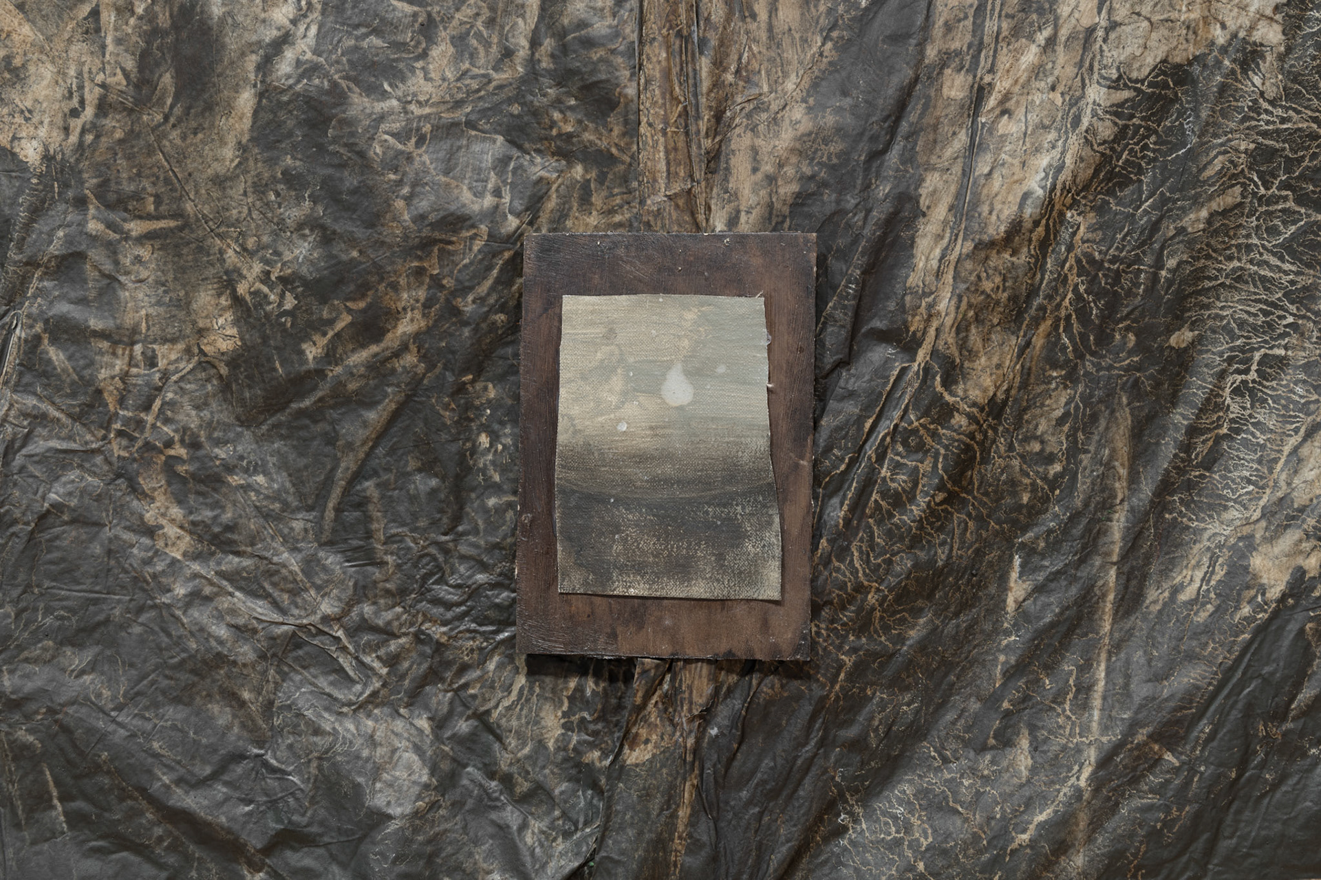 Near/far (detail), 2020, oil on canvas, bitumen of Judea on cardboard, mixed media on paper, 180x180 cm