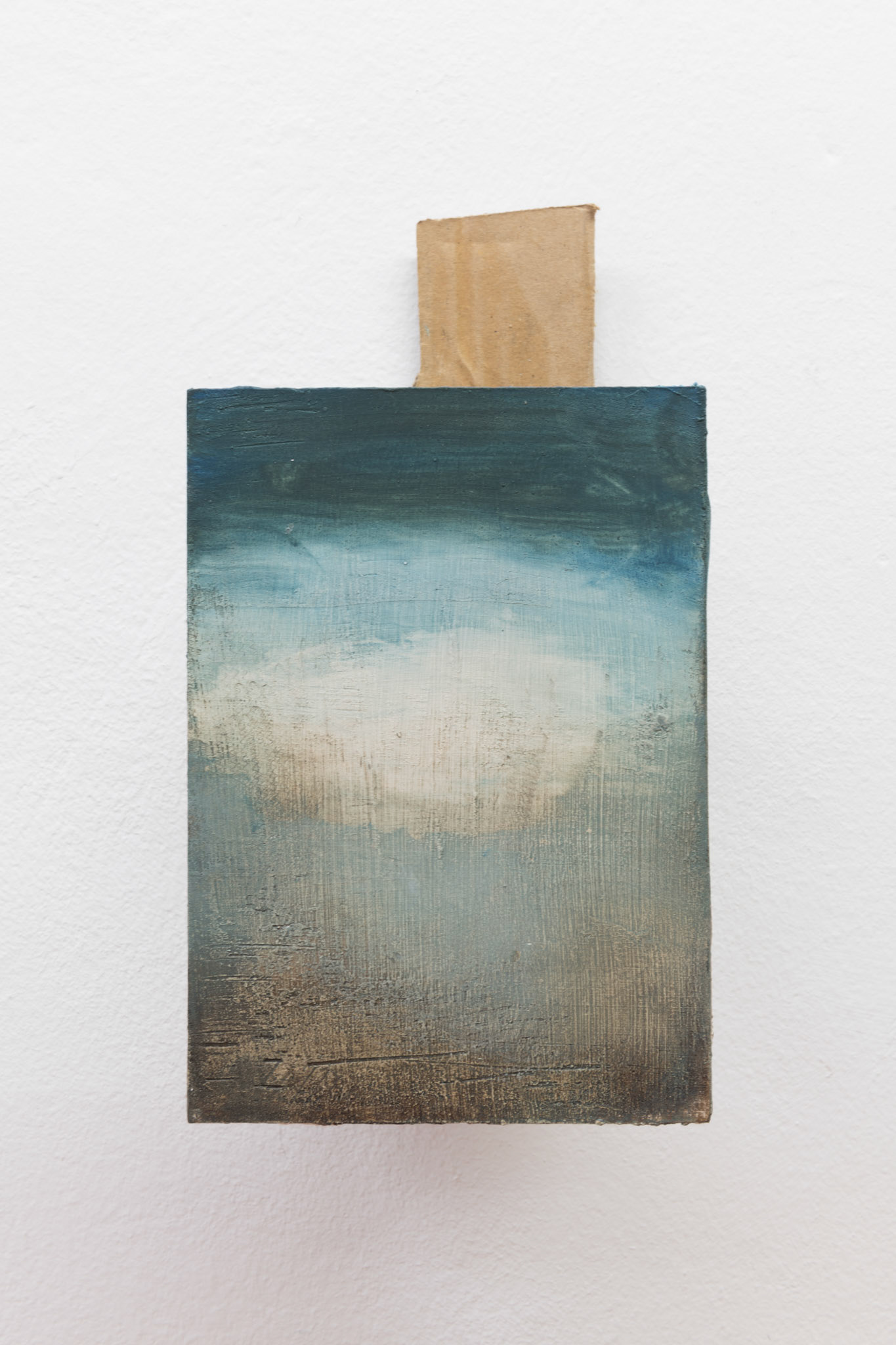 Cloud, 2020, oil on cardboard, 17,6x12,5x12 cm