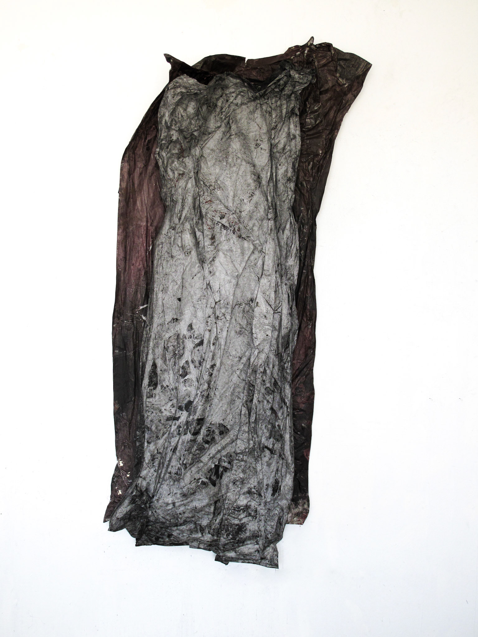 Shroud II, 2019, mixed media on paper, magnets, 175x80x35 cm