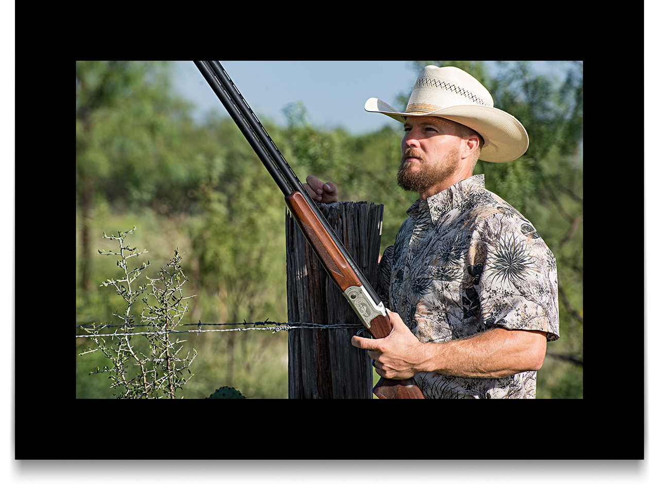 GameGuard Outdoors - Outdoor Lifestyle - Walking the Fence - Model Photography by Ben Gilliand, BGV Agency, bgvisual.com