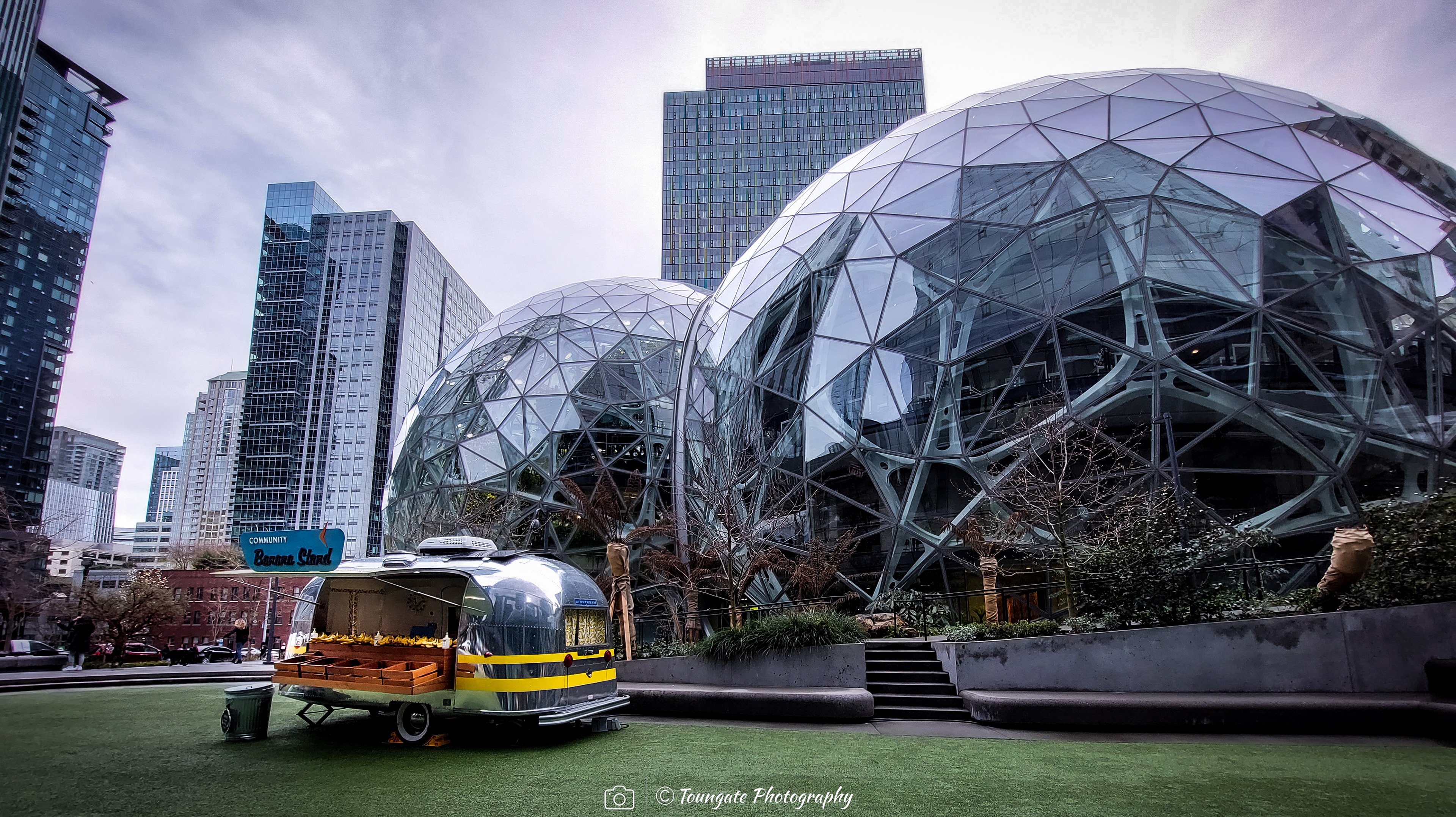 Amazon banana stand and the Spheres
