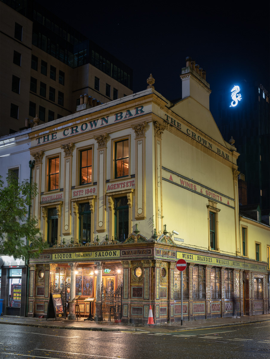 Crown Bar