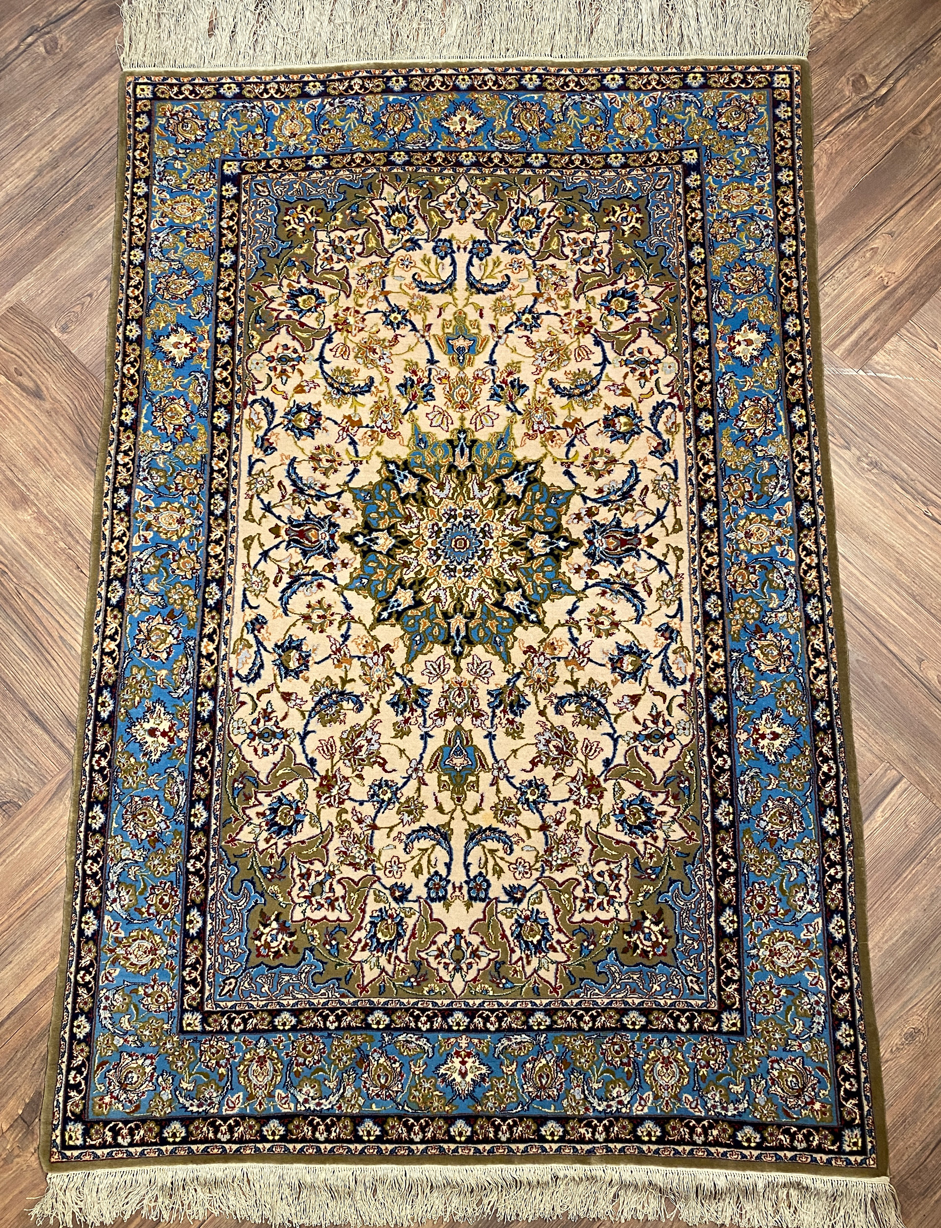 AS21-348 - Persian Isfahan W&S - 110 x 165 cm