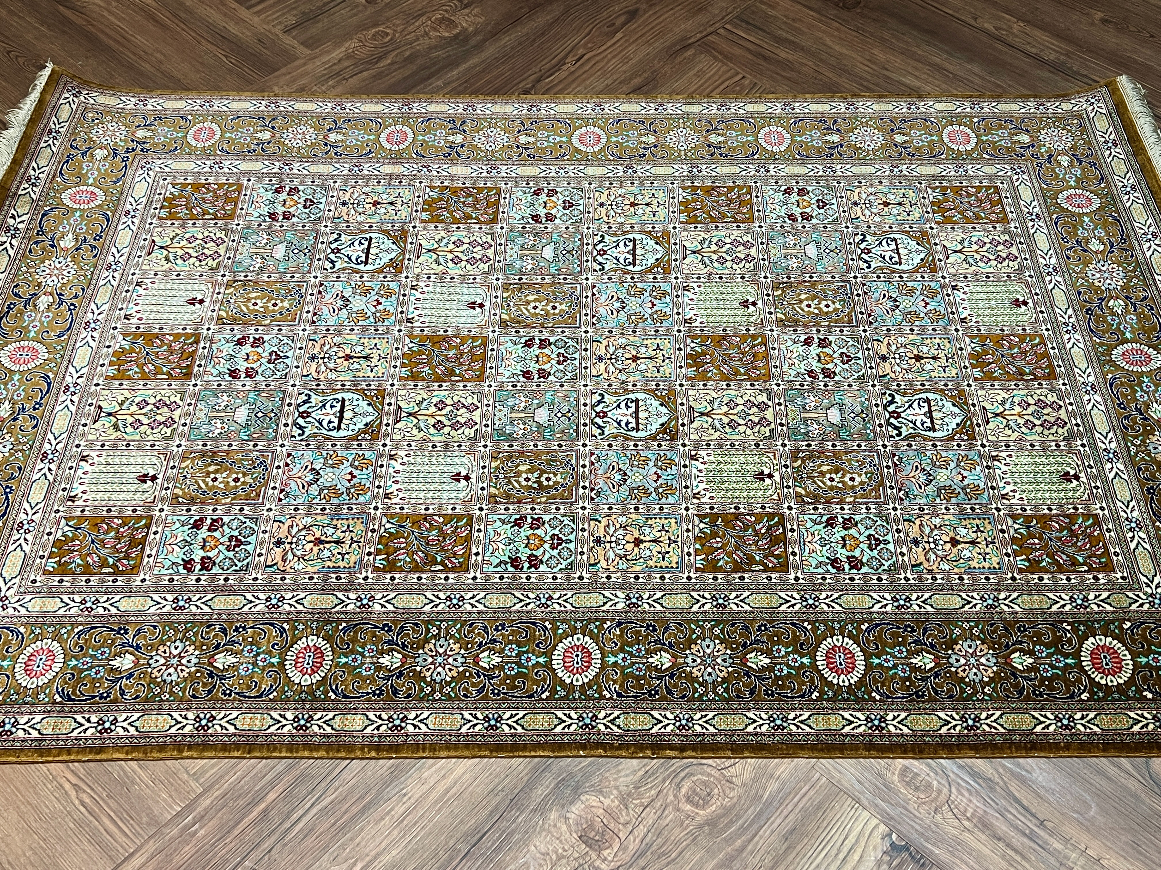 AS2954-94 - Persian Qum Silk - 100 x 155 cm