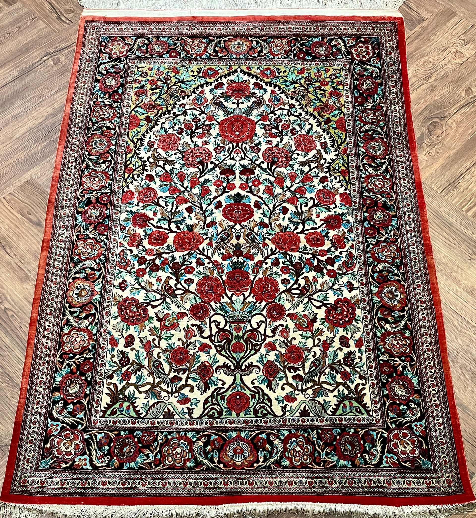 AS21-550 - Persian Qum Silk - 107 x 155 cm