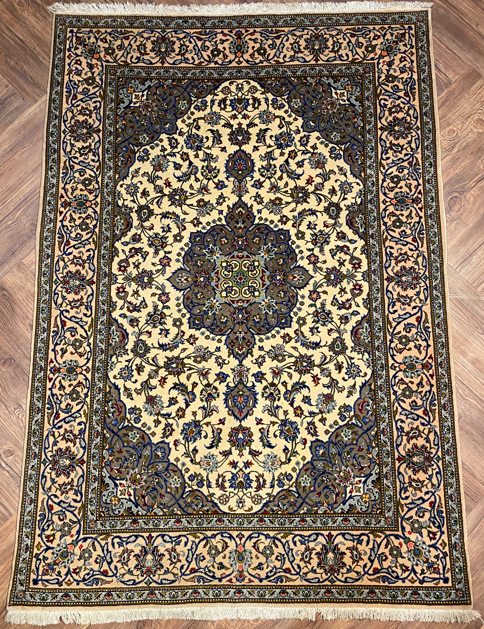 AS21-290 - Persian Kashan Wool - 139 x 203 cm